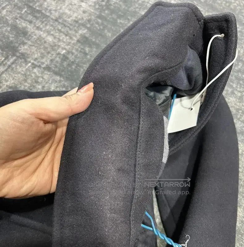 Burberry Burberry Black Wool Short Coat for Women. Size L / US 10 / IT 46 - 5 Thumbnail