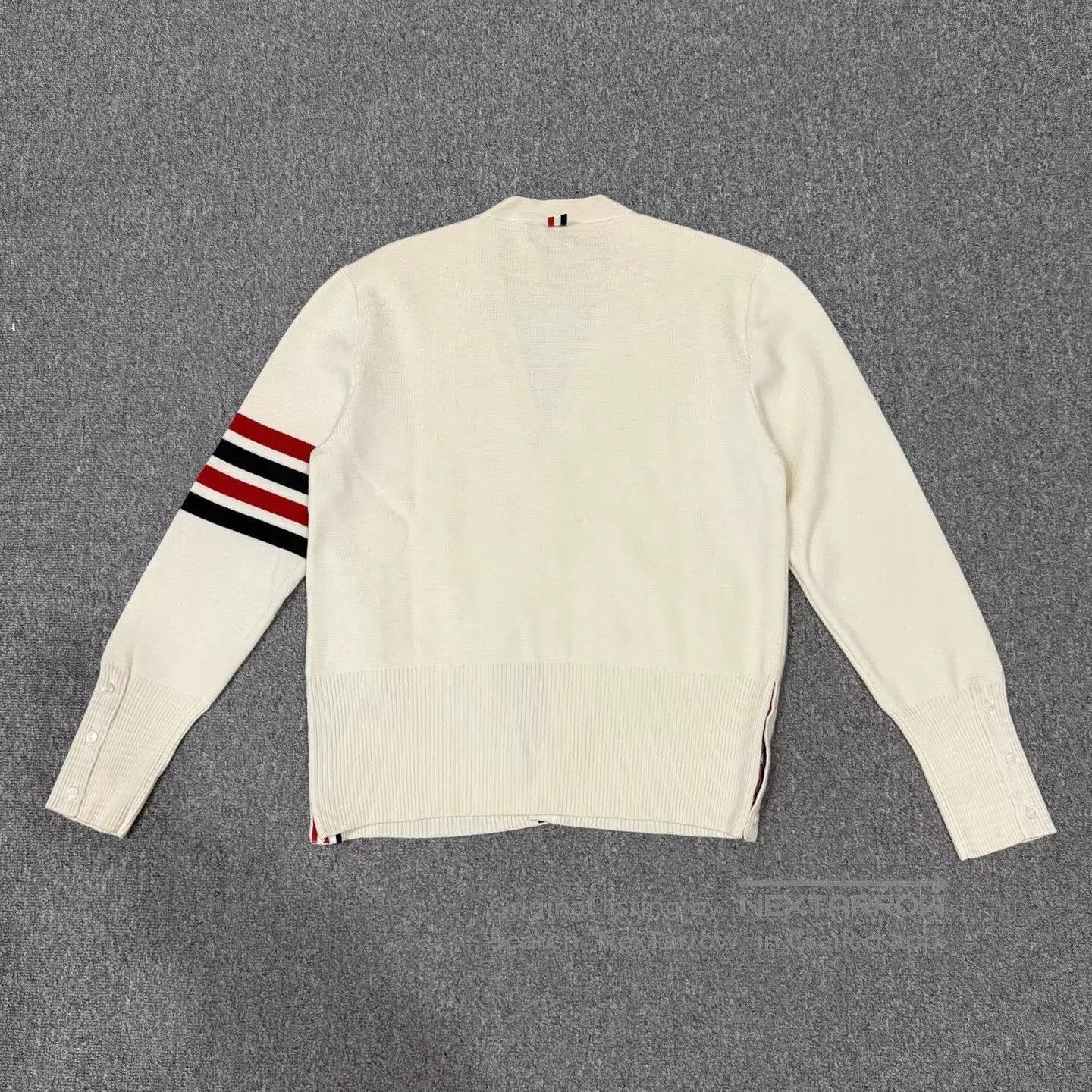 Thom Browne White V-Neck Cardigan with Striped Trim and Pockets. Size US M / EU 48-50 / 2 - 2 Thumbnail