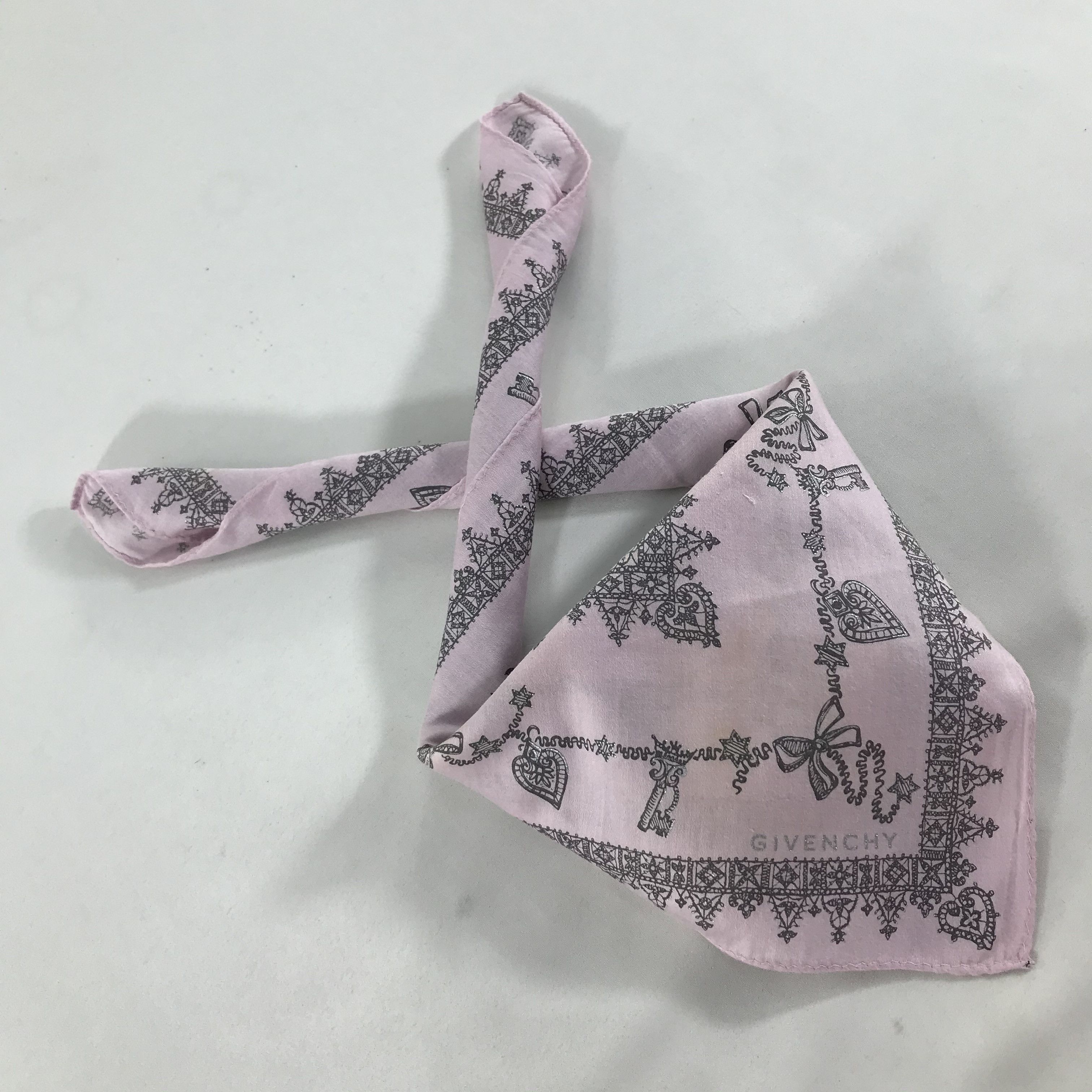 Vintage Vintage Givenchy Bandana / Handkerchief / Neckerchief -S1886 Size ONE SIZE - 4 Thumbnail