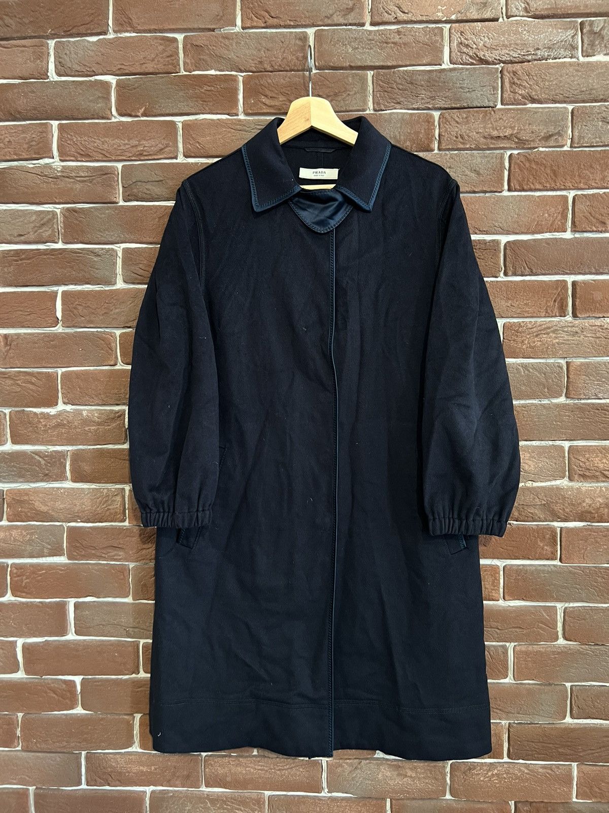 Prada Rare Prada Woman Camel Coat 42 Navy Luxury Classy Fashion Size M / US 6-8 / IT 42-44 - 1 Thumbnail