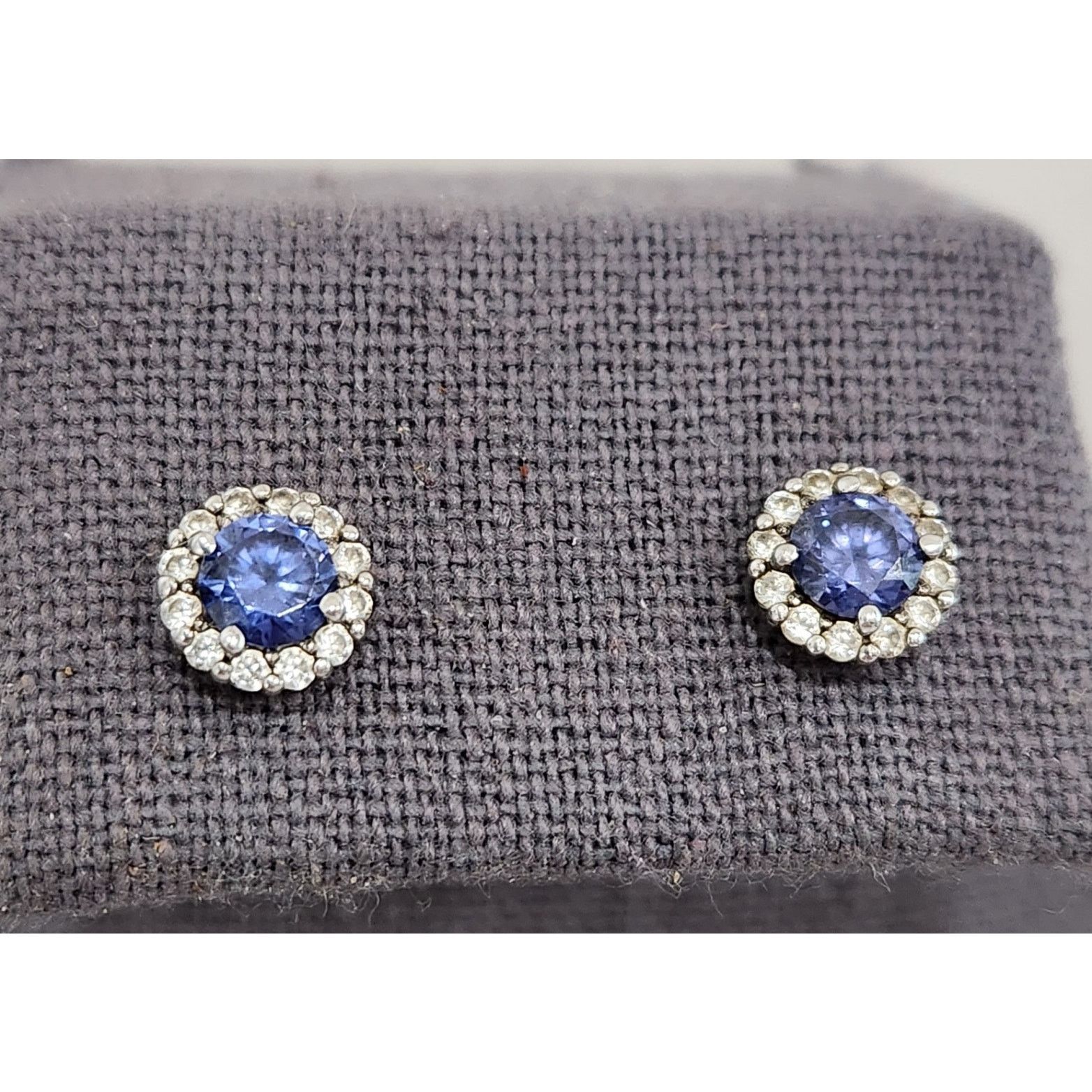 Other Kiera Blue Stone Surrounded Rhinestones Flower Stud Earrings Size ONE SIZE - 1 Thumbnail