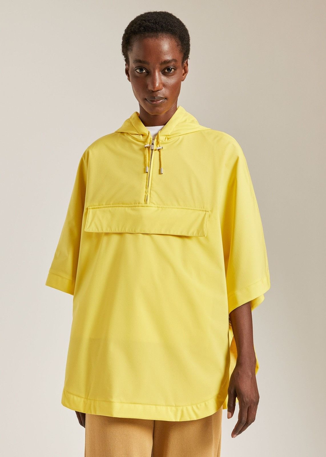 Loro Piana o1srvl11e0824 Size: OS / Haben Windmate Cape in Lemon Size ONE SIZE - 4 Thumbnail