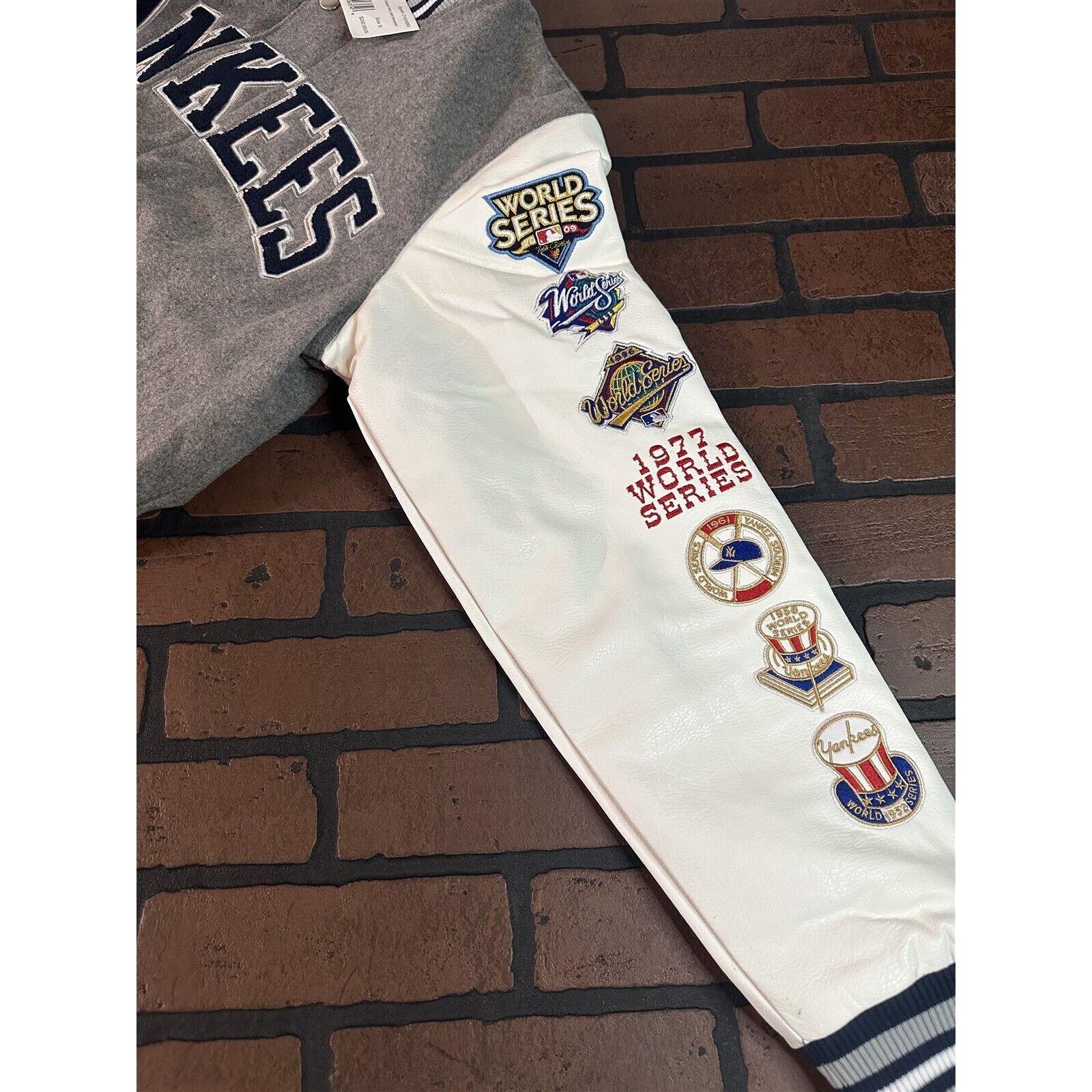 MLB NEW YORK YANKEES G-III 27X World Series Jacket S-2XL Size US L / EU 52-54 / 3 - 7 Thumbnail