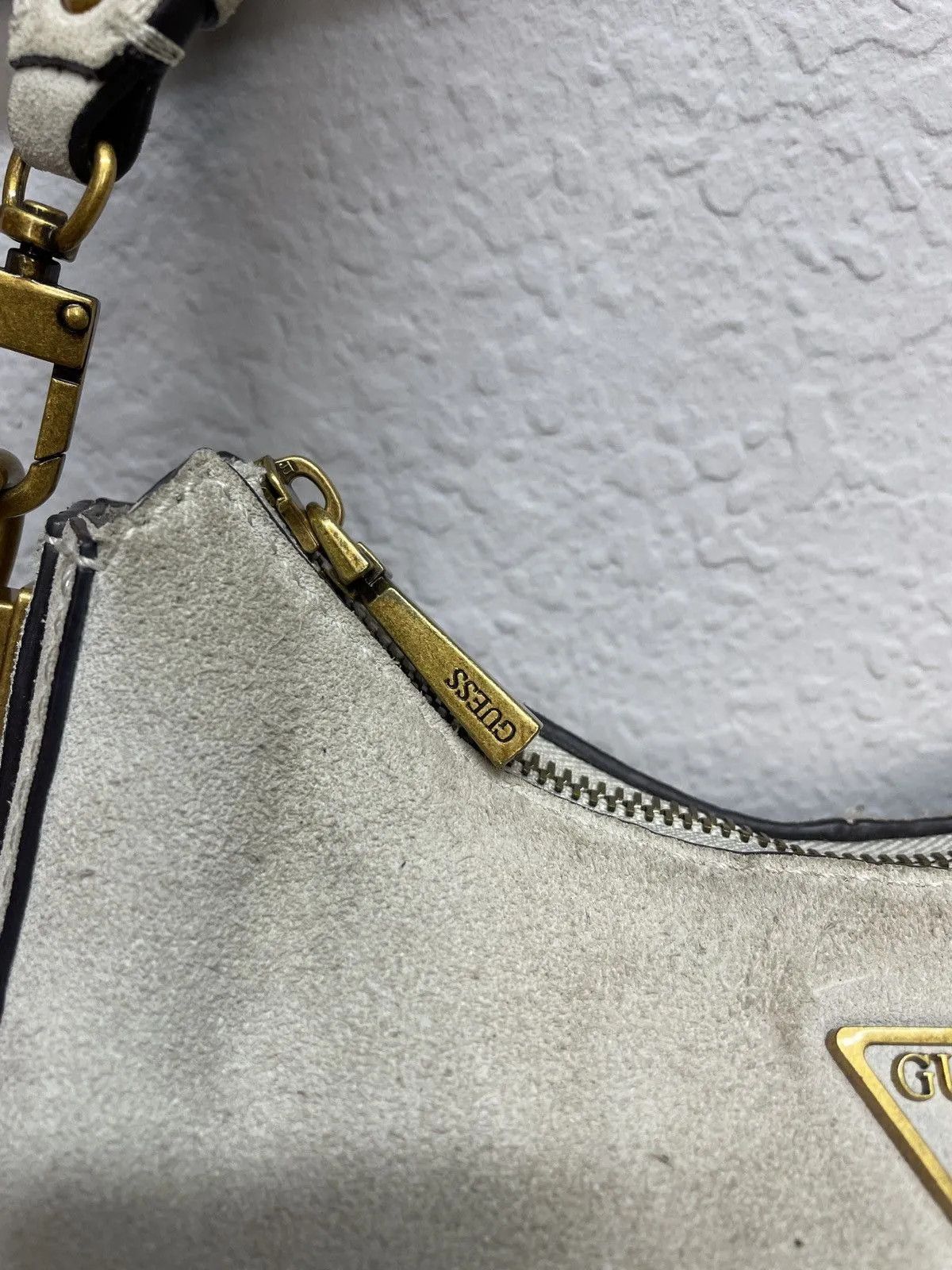 Guess × Vintage Vintage y2k Guess Baguette Avantgarde Shoulder Bag Hobo Size ONE SIZE - 5 Thumbnail
