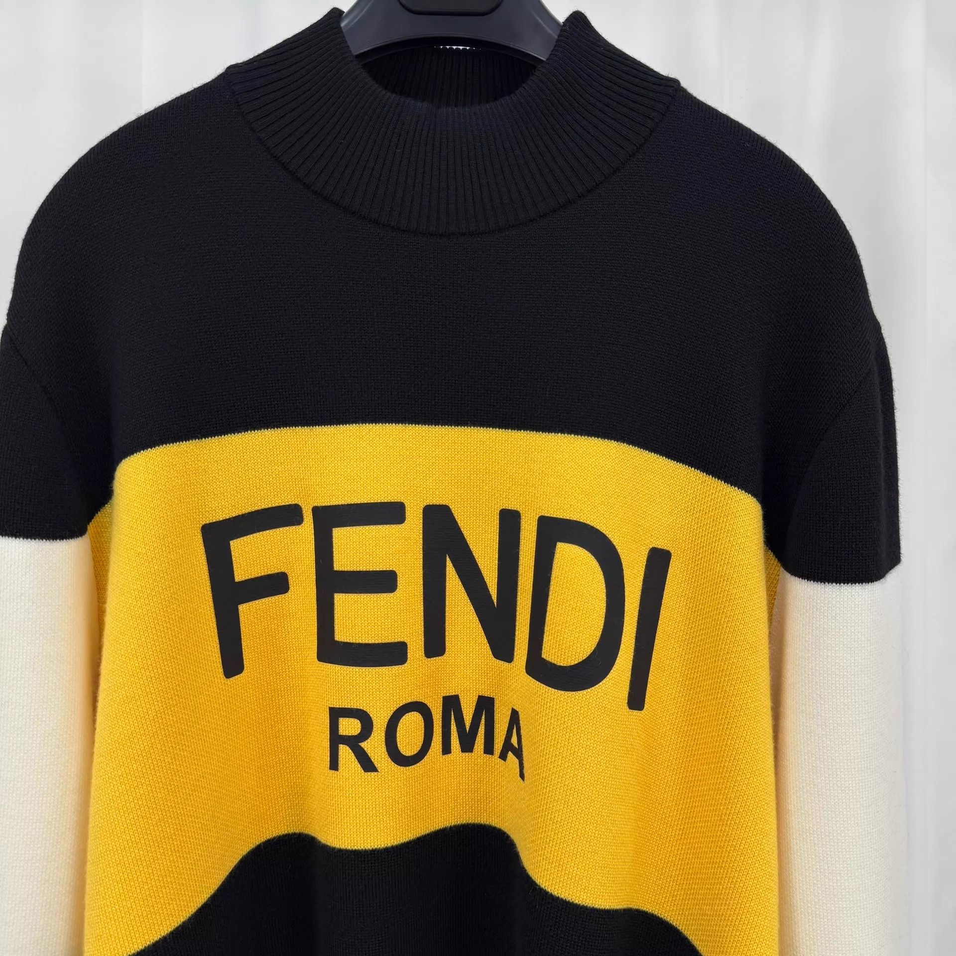 Fendi Fendi Printed Logo Wool Knit Pullover Size 56 99 New Size US XL / EU 56 / 4 - 3 Thumbnail