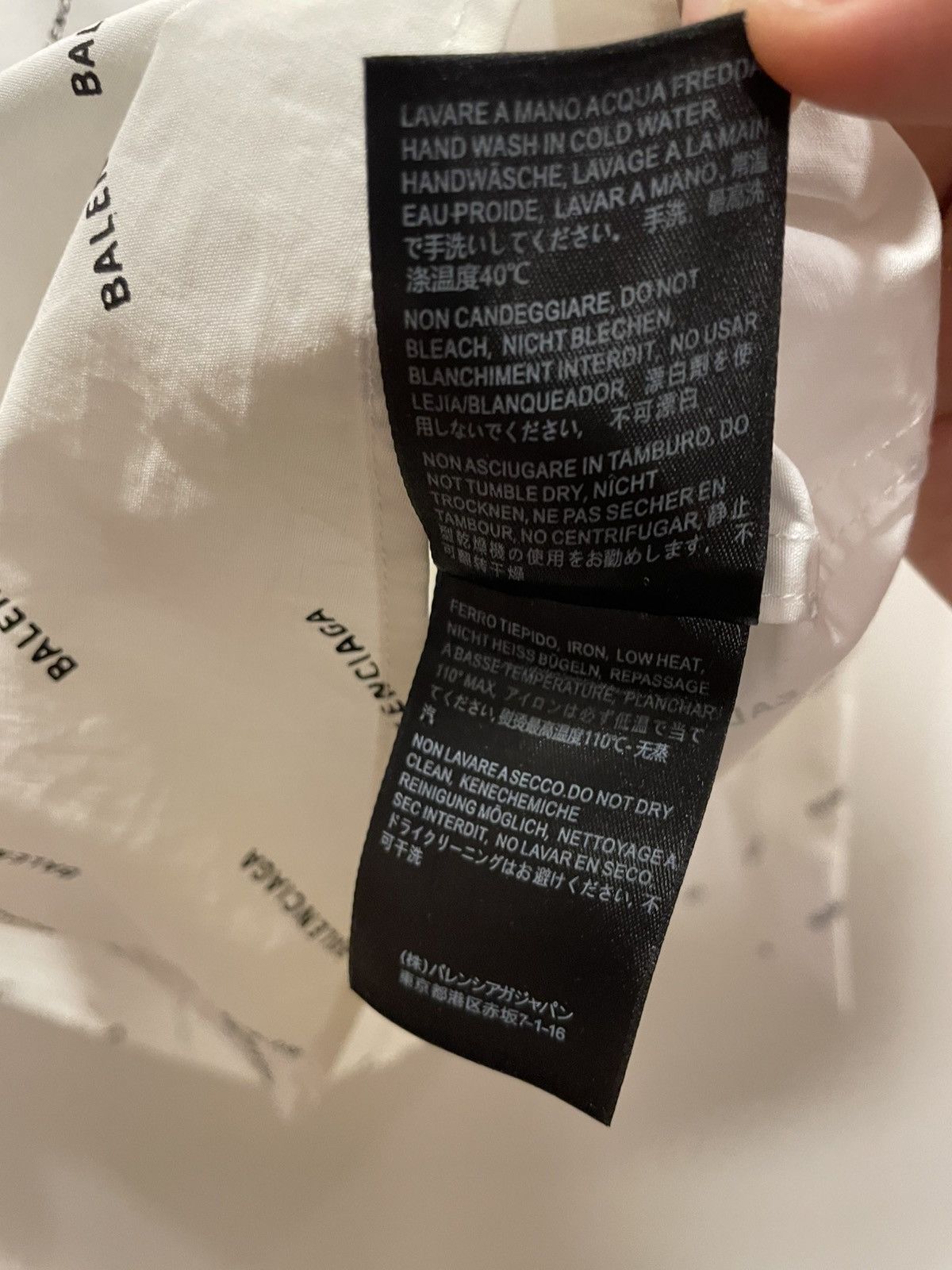 Balenciaga Balenciaga All-Over Logo Shirt Size US L / EU 52-54 / 3 - 9 Thumbnail