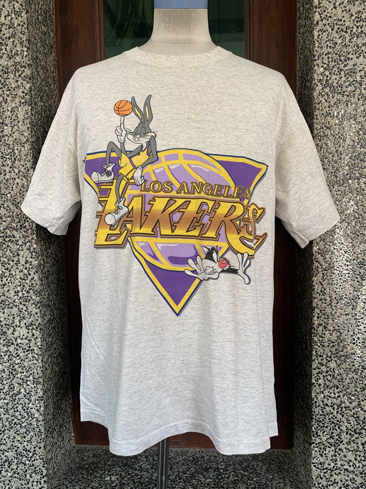 Vintage 90s Los Angeles Lakers X Looney Tunes NBA T shirt