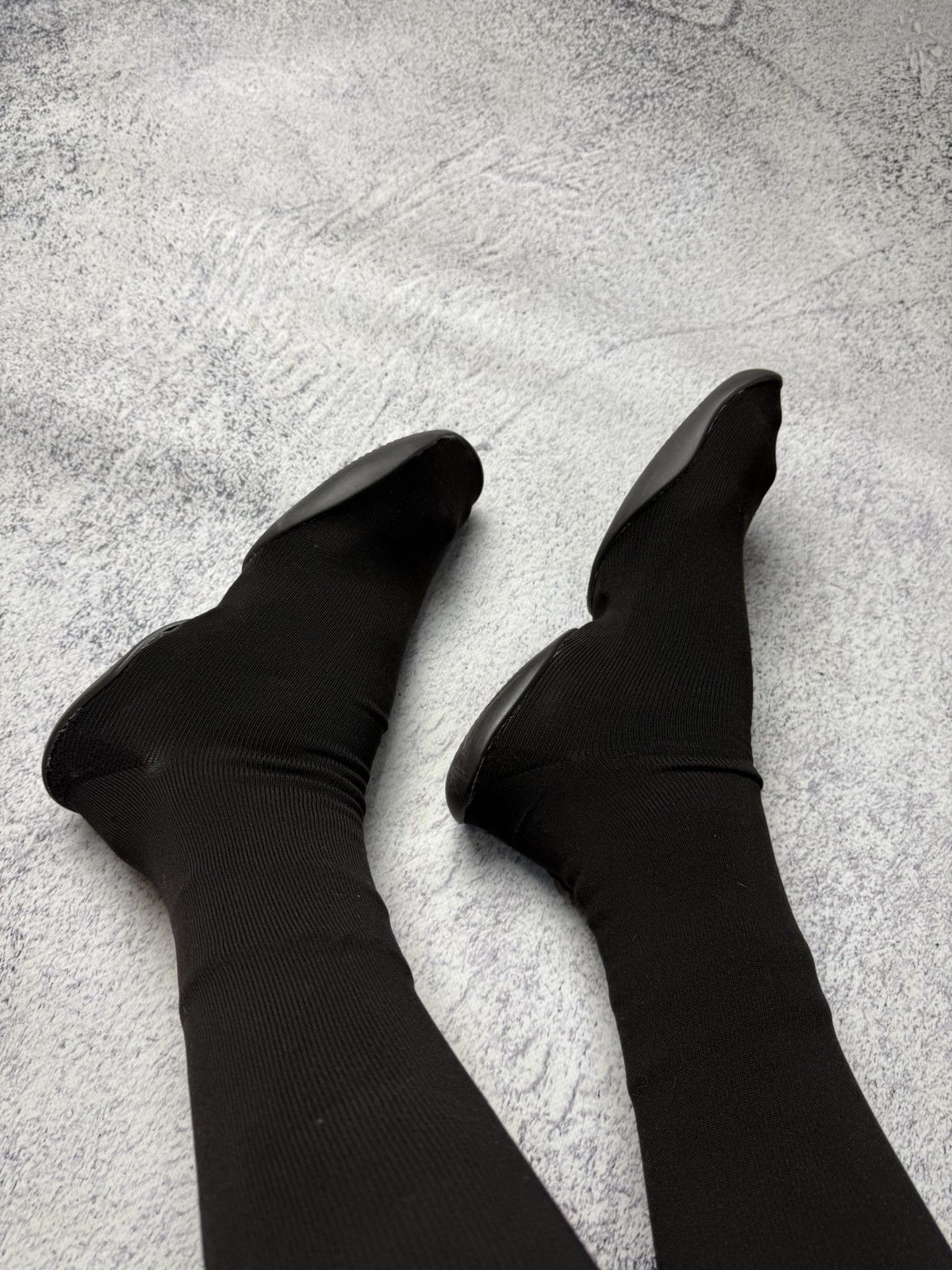 Kanye West Yeezy Pods Black Size 2 YZY Pod Size US 9.5 / EU 42-43 - 14 Thumbnail