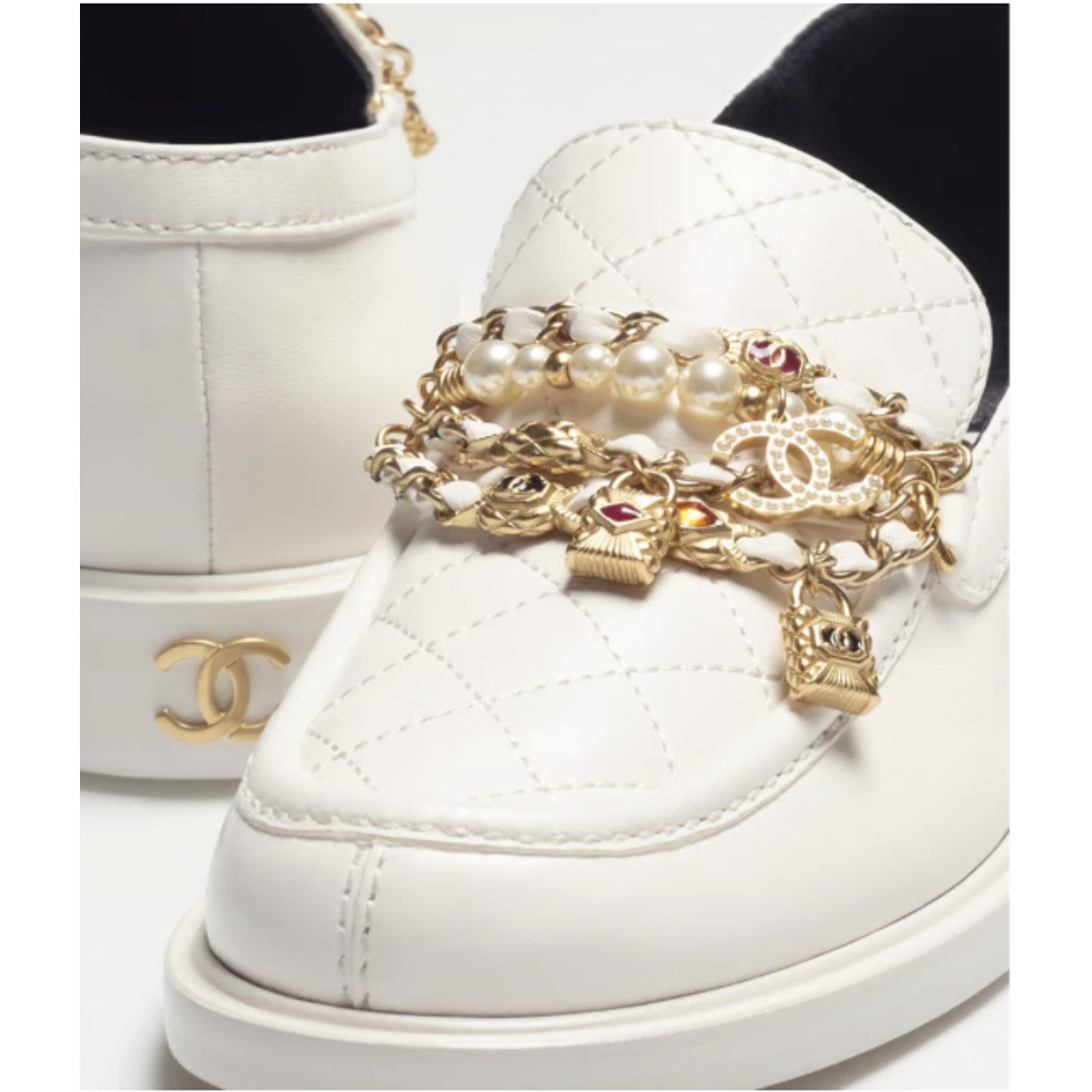 Chanel Chanel Quilted Charms CC Logo Mule Slip On Flat Loafer 37 Size US 7 / IT 37 - 5 Thumbnail