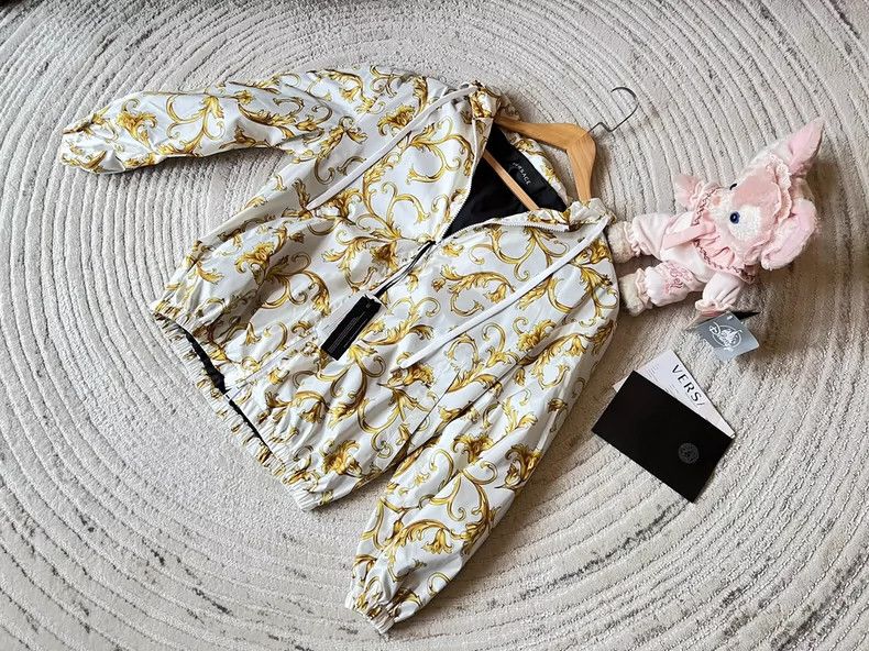 Versace Versace Baroque women's trench coat with yellow baroque pa Size L / US 10 / IT 46 - 1 Thumbnail