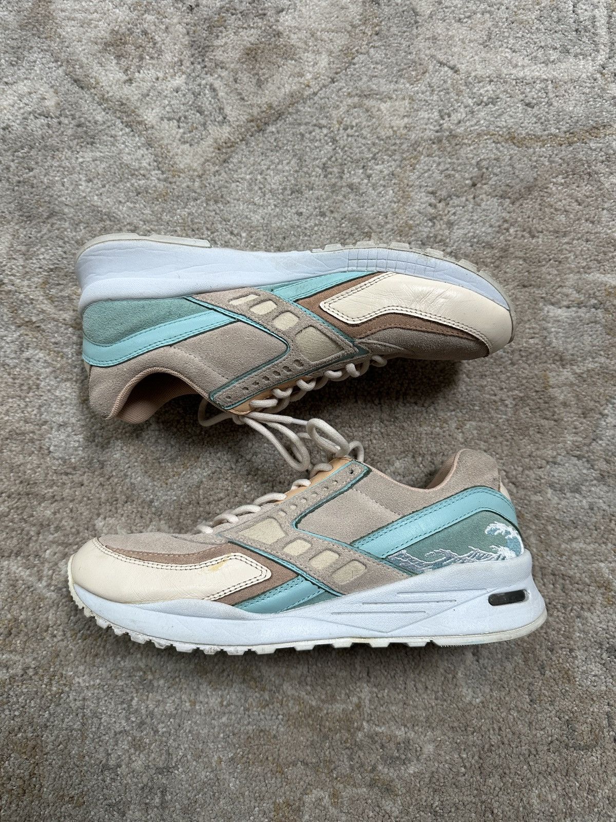 Pink Dolphin Pink Dolphin x Brooks Heritage Great Wave Sneakers Size US 8.5 / EU 41-42 - 1 Thumbnail