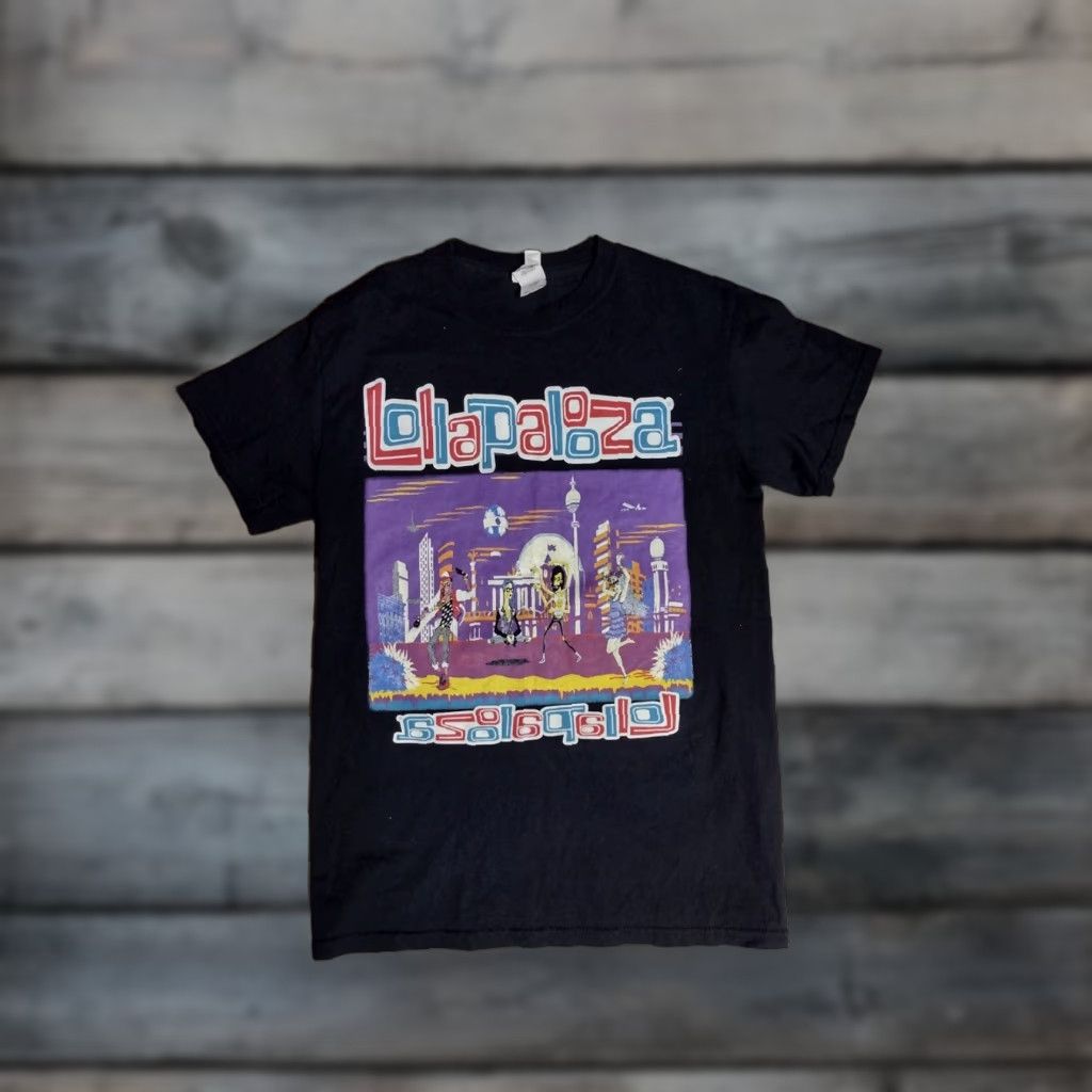 Vintage VINTAGE Lollapalooza T-Shirt Alt-J Blink-182 Muse The Killers Wiz Khalifa Adult Small Black Concert Mens Size US S / EU 44-46 / 1 - 1 Thumbnail