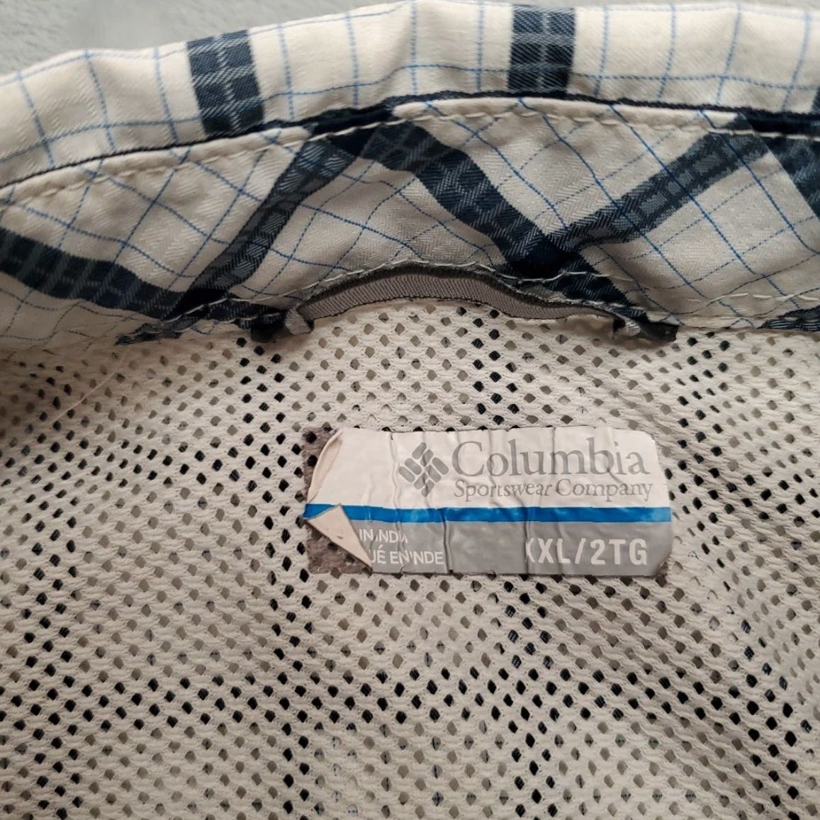 Vintage Columbia Shirt XXL Blue Plaid Omni Shade Vented UPF Outdoors Hike Fish Button-Up Casual Mens Size US XXL / EU 58 / 5 - 4 Thumbnail
