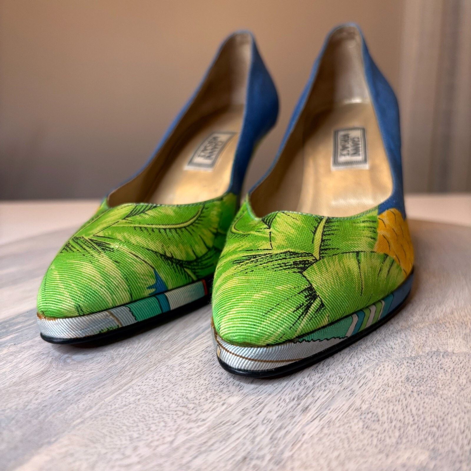 Versace Versace Vintage Tropical Pineapple Pumps Heels US Size 7.5 Size US 7.5 / IT 37.5 - 5 Thumbnail