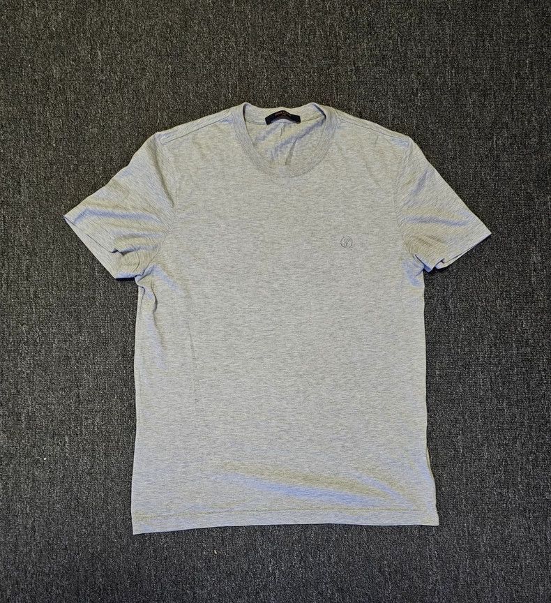 Louis Vuitton Louis Vuitton Gray Short Sleeve T-Shirt-yf Size US S / EU 44-46 / 1 - 1 Thumbnail