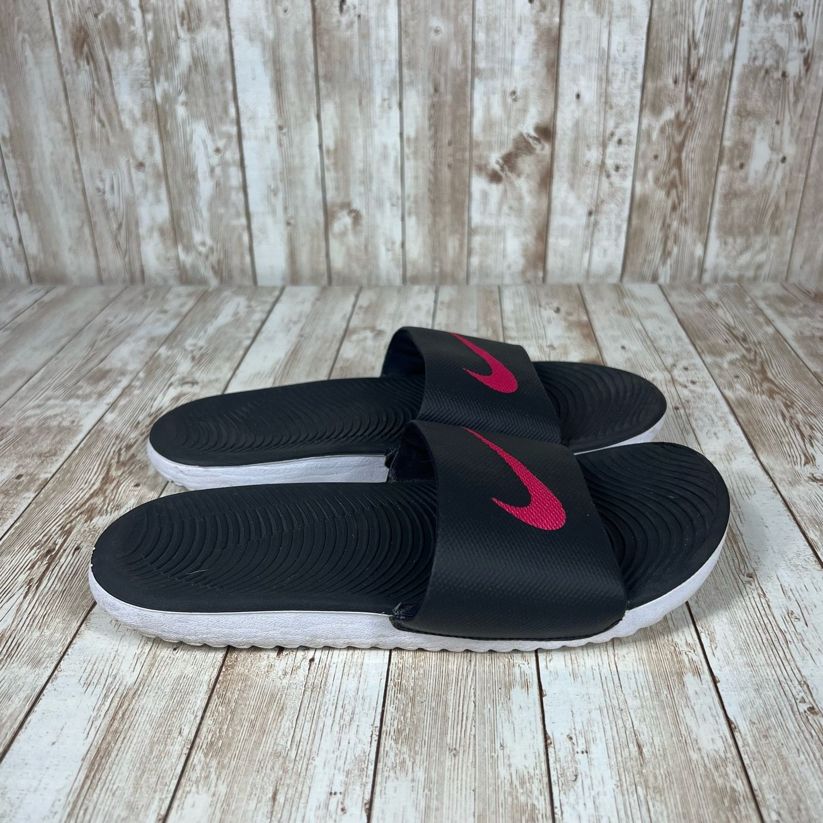 Nike Nike sandals slides Womens 7 Size US 7 / IT 37 - 1 Thumbnail