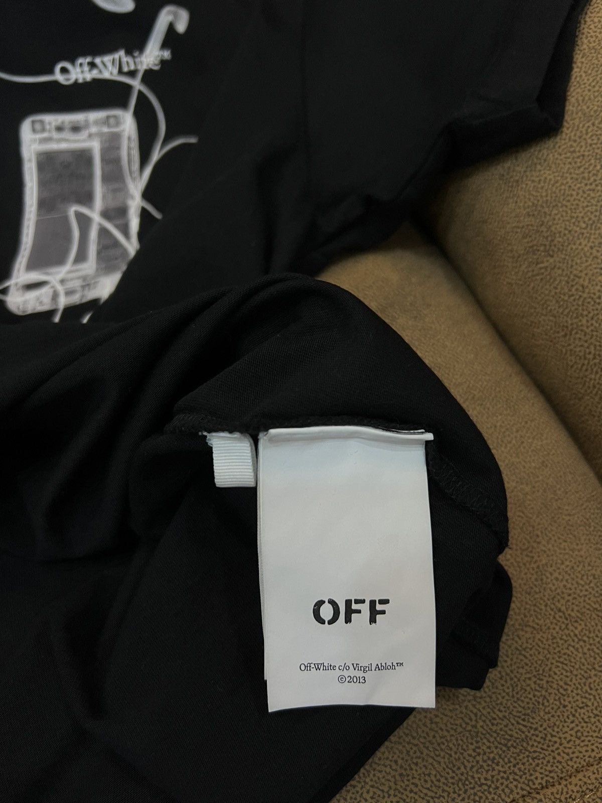 Off-White Offwhite Black Scan Arrow Tshirt. Size US XXS / EU 40 - 6 Thumbnail