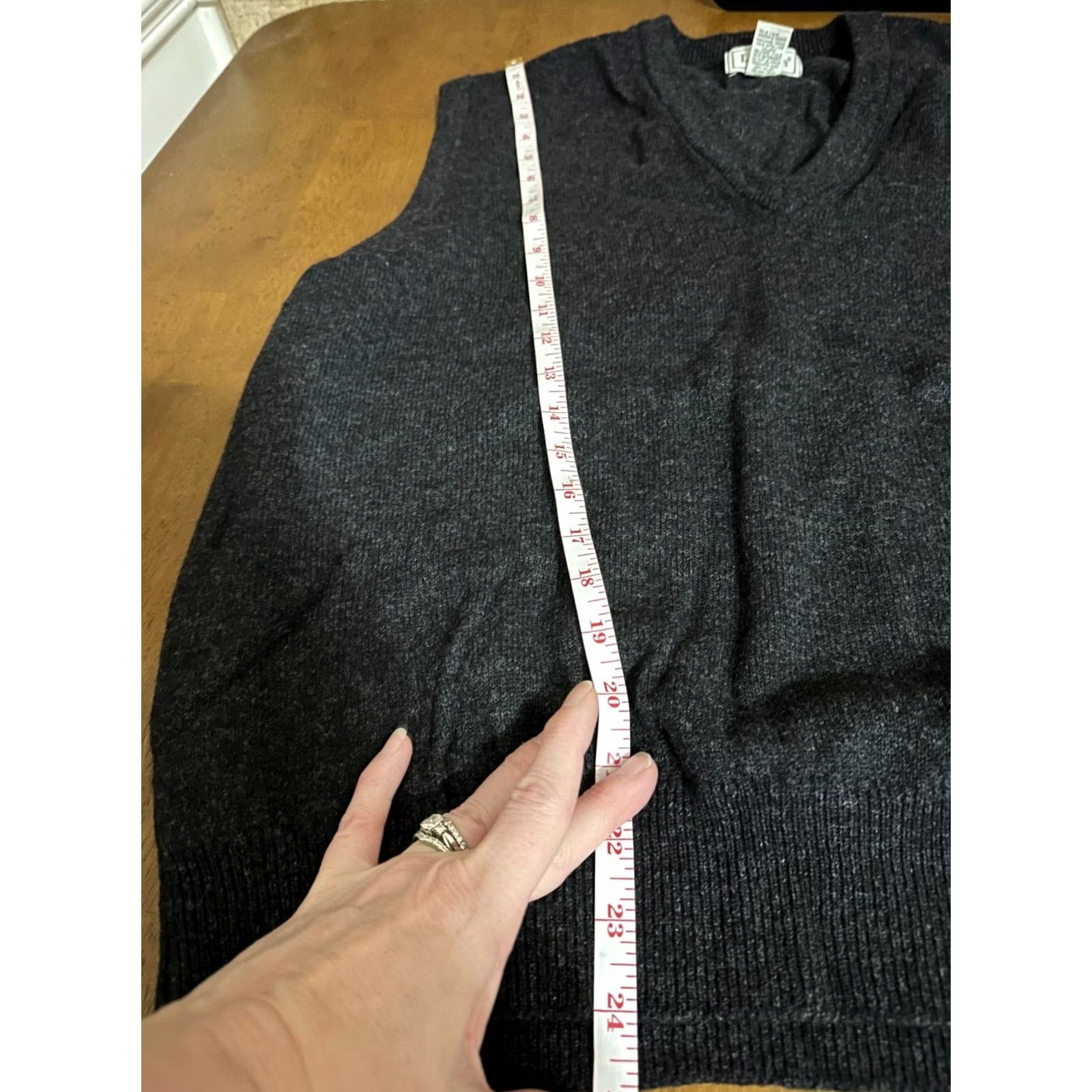 Vintage L.L. Bean Sweater Vest Men's Large Lambswool Pullover V-Neck Dark Blue Knit Size US L / EU 52-54 / 3 - 5 Thumbnail