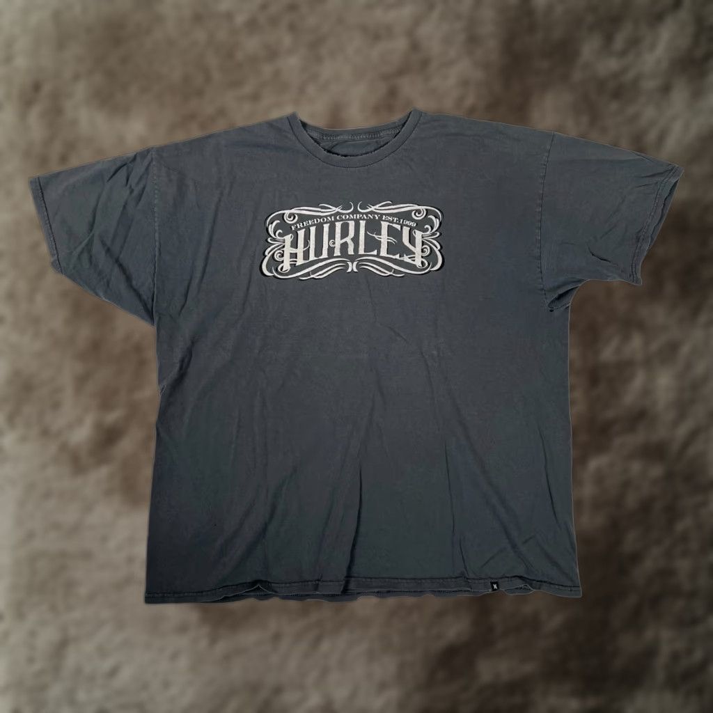 Hurley VINTAGE Hurley T-Shirt 2XL Gray Short Sleeve Crew Neck Men Regular Logo 90s Grunge Surf Y2K Gothic Summer Spring Fall (Size 2XL) Size US XXL / EU 58 / 5 - 1 Thumbnail