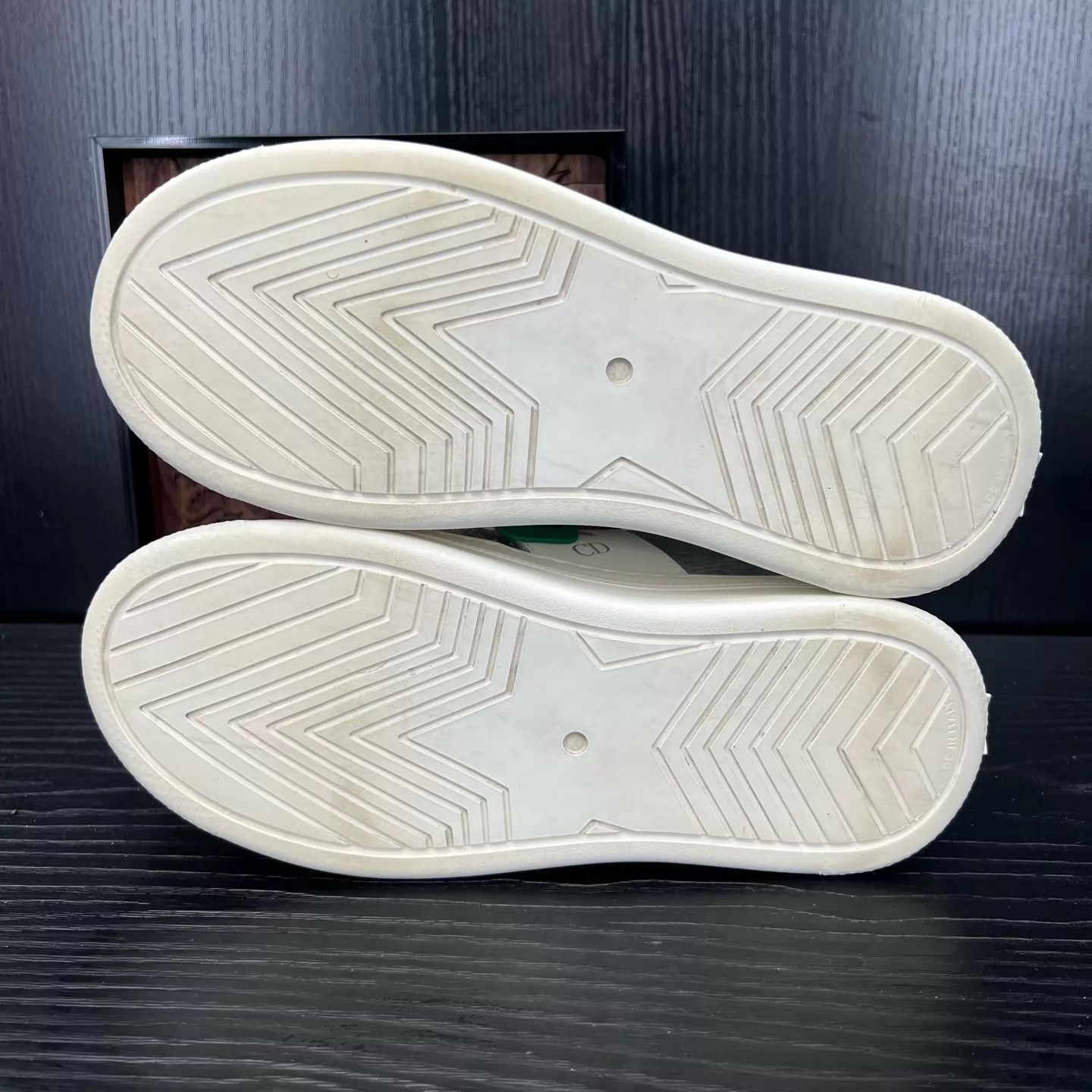 Dior Dior Star CD Silver Sneakers 35.5 New Size US 5 / IT 35 - 8 Thumbnail