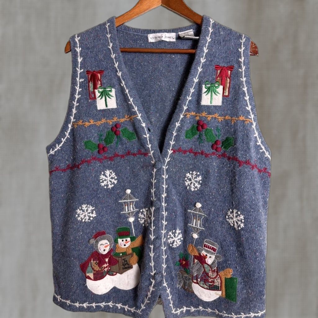 Vintage VINTAGE Victoria Jones Snowman Wool Button XL Blue Vest Sweater Womens Size XL / US 12-14 / IT 48-50 - 1 Thumbnail