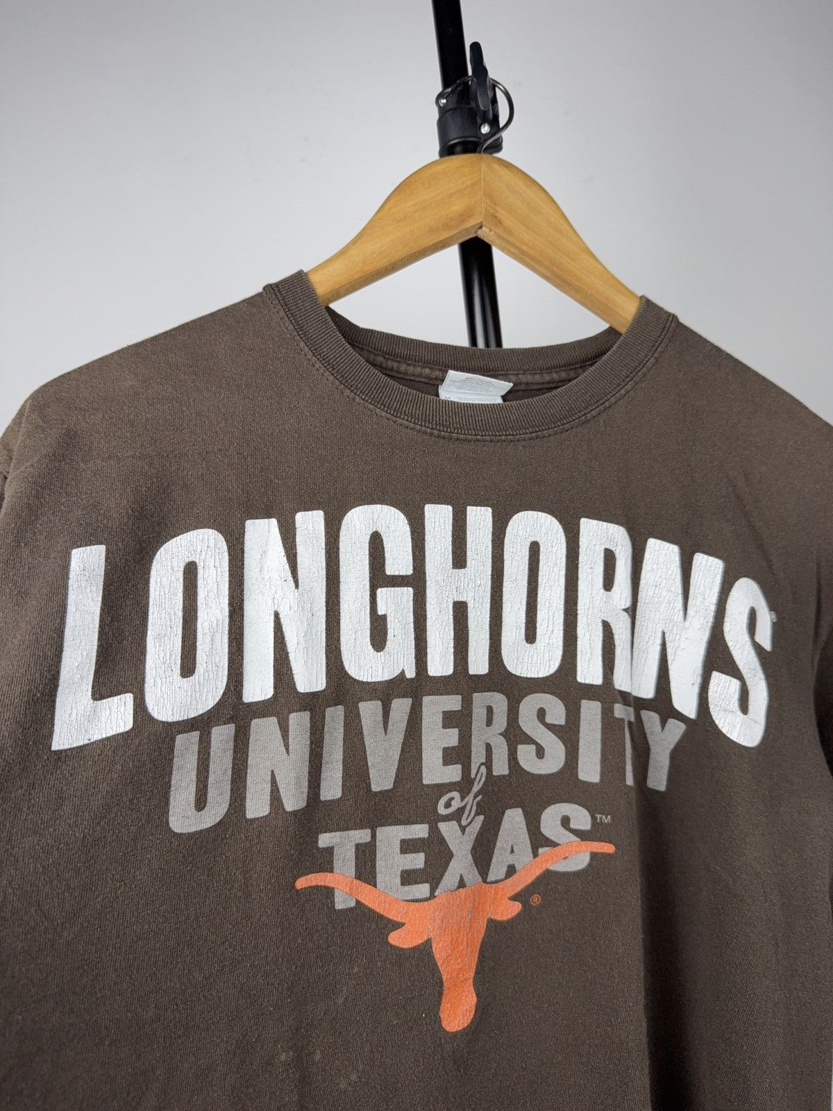 Vintage Vintage 00s USA Texas LOGO Longhorns University Tee Brown M Size US M / EU 48-50 / 2 - 6 Thumbnail