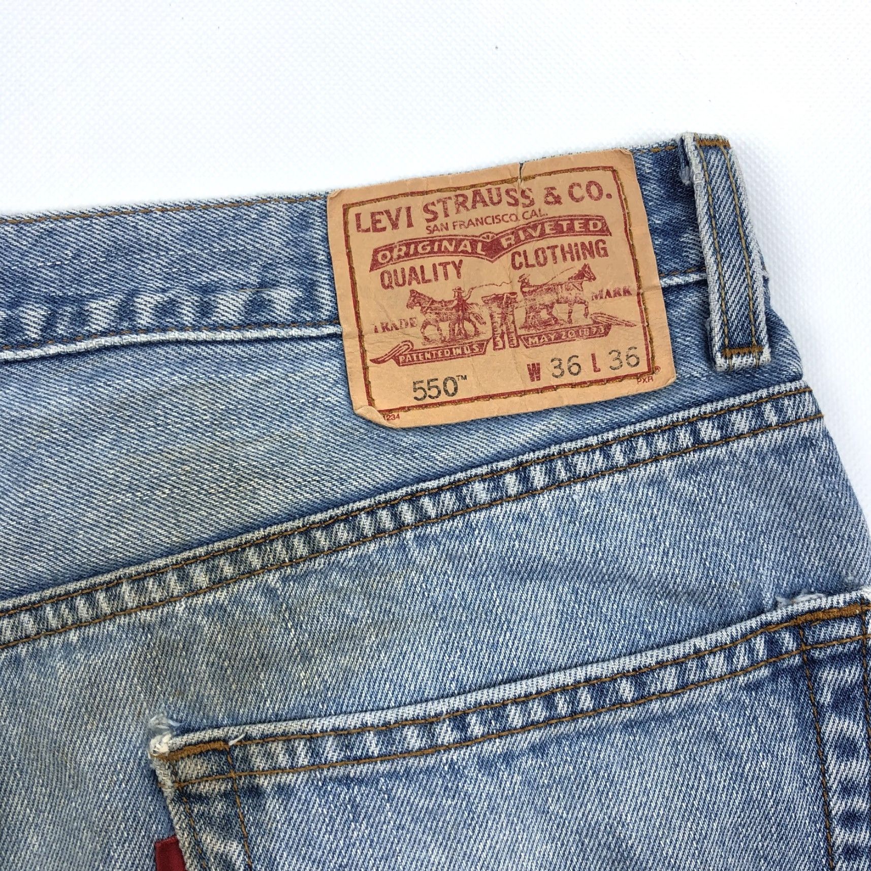 Levi's VINTAGE Levi's 550 Relaxed Fit Jeans Size US 36 / EU 52 - 7 Thumbnail