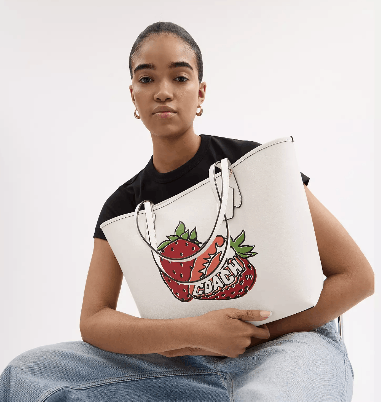 Coach City Tote Bag With Strawberry Graphic CAL64 Size ONE SIZE - 7 Thumbnail