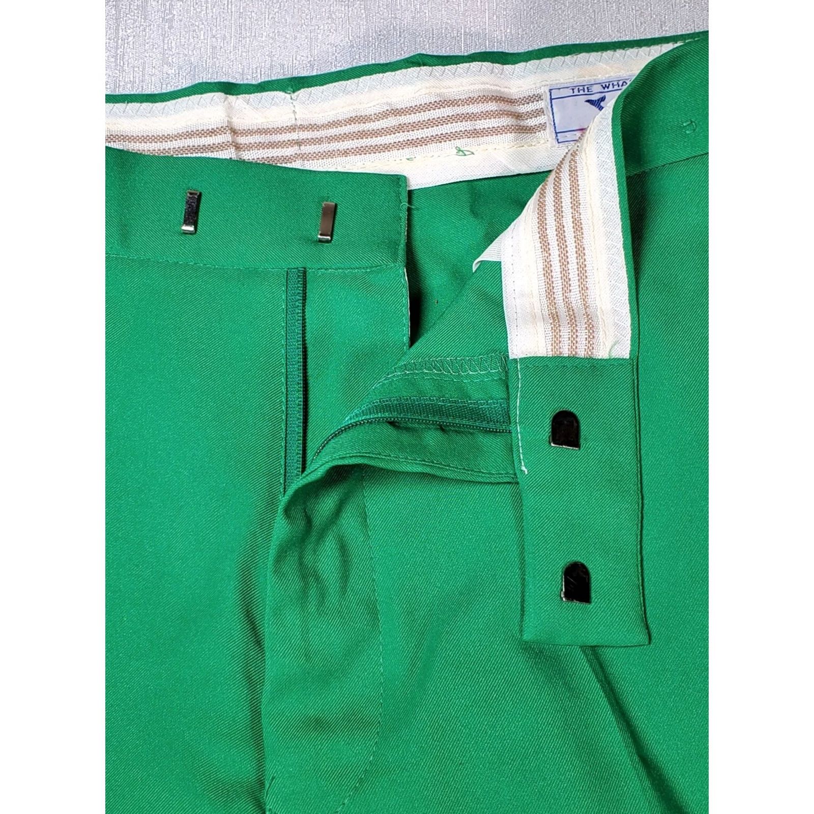 Vintage VINTAGE The Whaler Bermuda Shorts Green Chino Button Tab Adjustable Waist Mens 36 Size US 36 / EU 52 - 5 Thumbnail