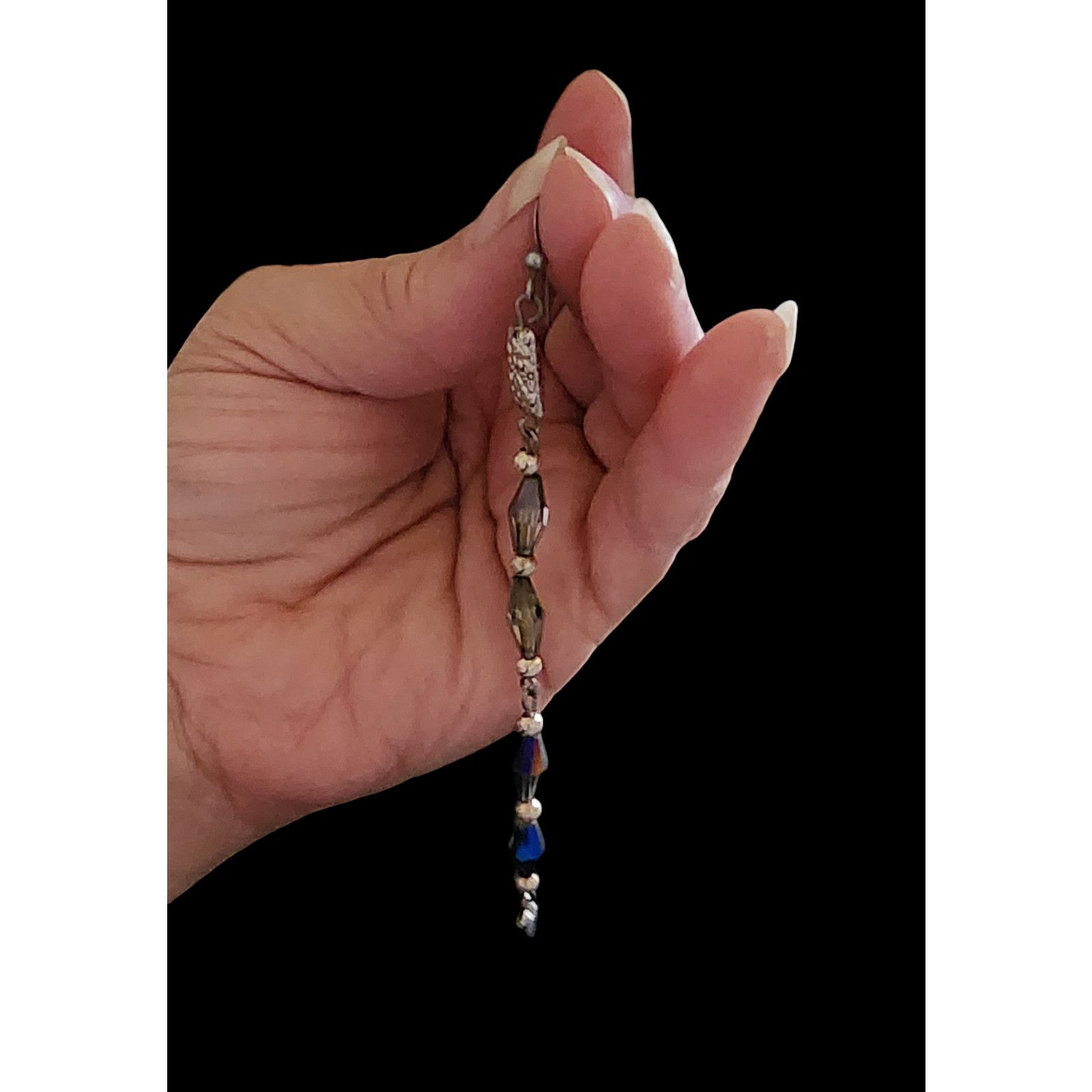 Other Vintage Long blue AB iridescent crystal earrings silver bead Size ONE SIZE - 5 Thumbnail