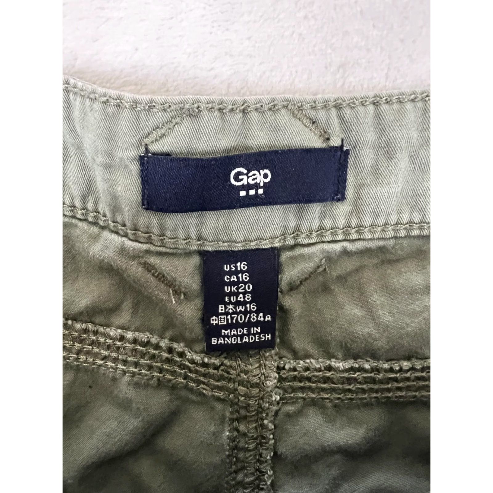 Gap Gap Shorts Womens 16 Green Twill Cargo Adjustable Waist Pockets Casual Summer - Gap Size 38" / US 16 / IT 52 - 2 Thumbnail