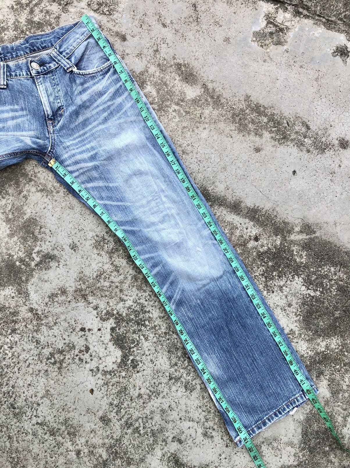 Edwin FLARED VINTAGE EDWIN DISTRESSED DENIM Size US 31 - 13 Thumbnail