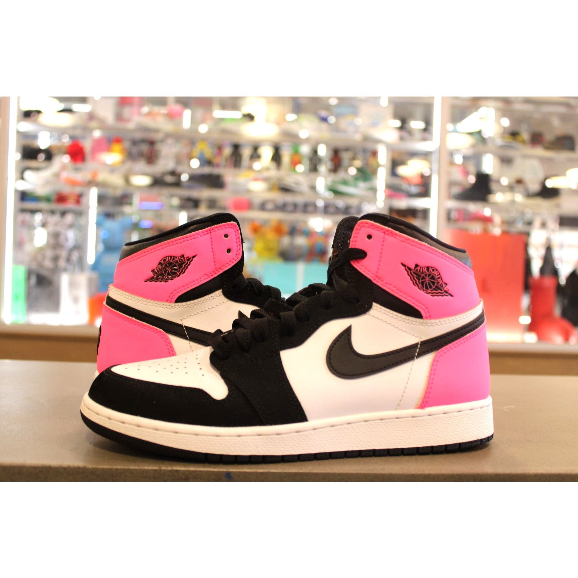 2017 jordan 1 retro valentine day