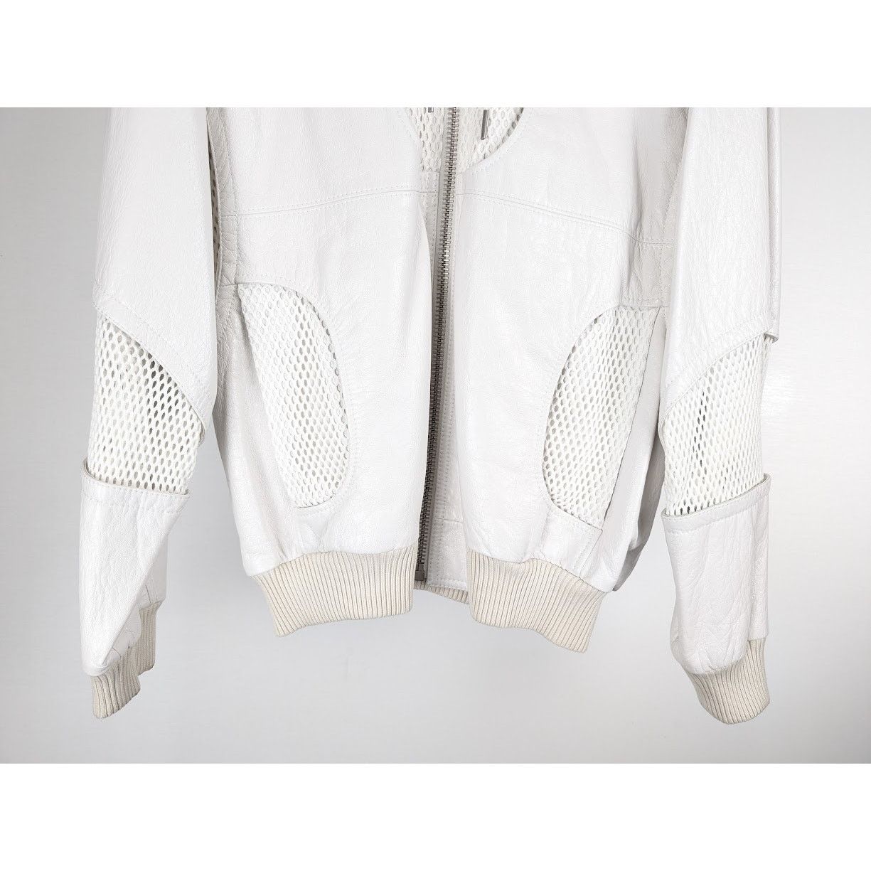 Celine o1rshd1 Oversize Blouson in White Size US M / EU 48-50 / 2 - 5 Thumbnail