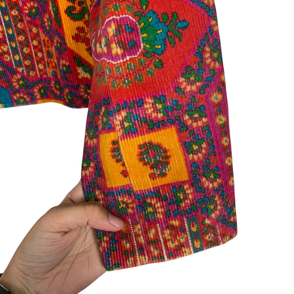 Ungaro Paris 90's UNGARO Tapestry Jacquard Pattern Jacket #2728-C123 Size S / US 4 / IT 40 - 13 Thumbnail