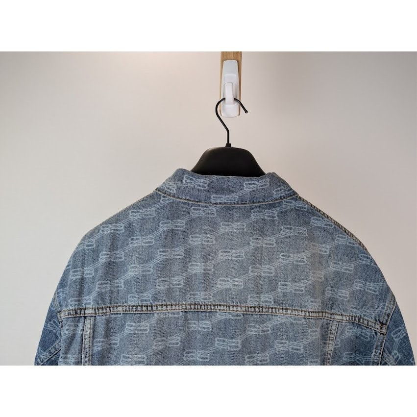 Balenciaga o1rshd1 Large Fit Denim Jacket in Blue Authentic Ring Size US M / EU 48-50 / 2 - 11 Thumbnail