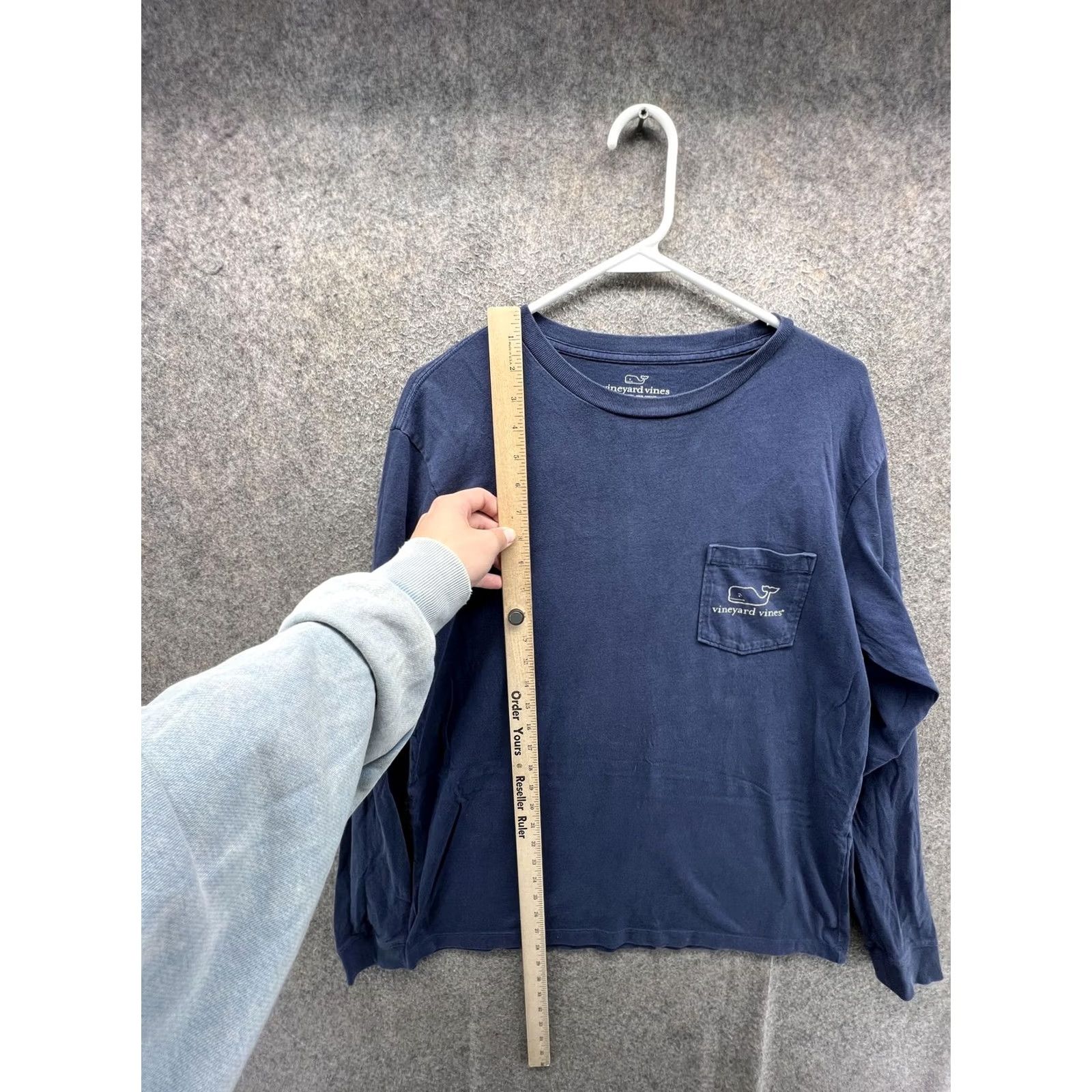 Vineyard Vines Vineyard Vines Shirt Mens Small Blue Long Sleeve Pocket Whale Logo Tee Tagless Descriptive Crew Neck Cotton Jersey Regular Fit Men’s Tee Shirt Size US S / EU 44-46 / 1 - 6 Thumbnail