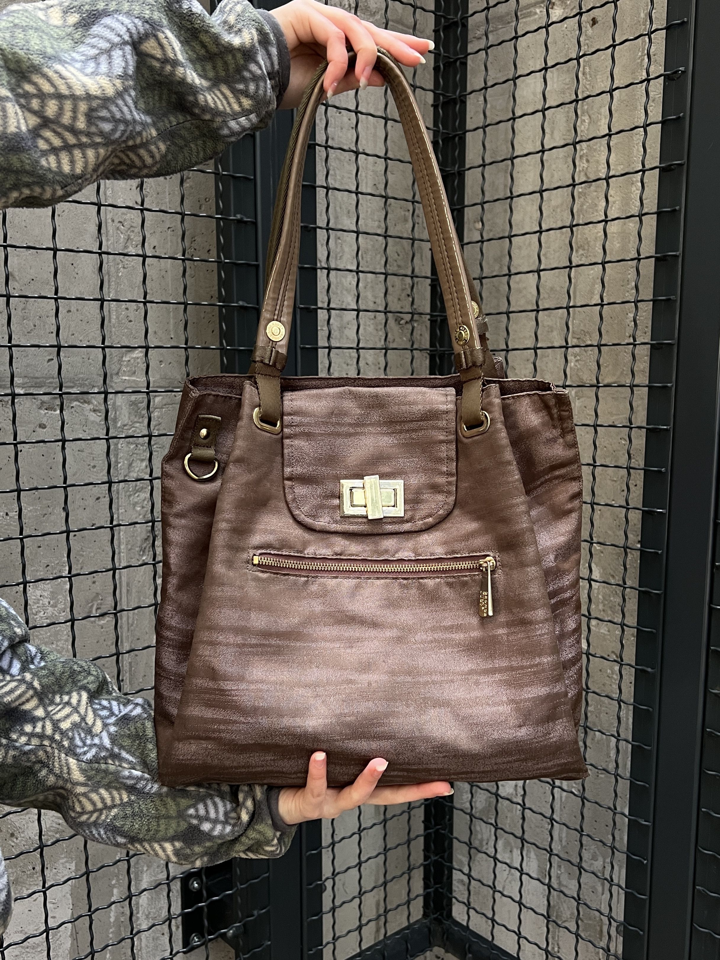 George Gina & Lucy George Gina & Lucy Vintage Y2K Beyouman shoulder bag Size ONE SIZE - 1 Thumbnail