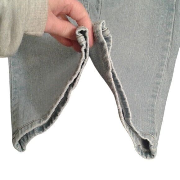 American Rag American Rag Size 7S Womens Jeans Light Wash Blue Denim Boot Size 32" / US 10 / IT 46 - 8 Thumbnail