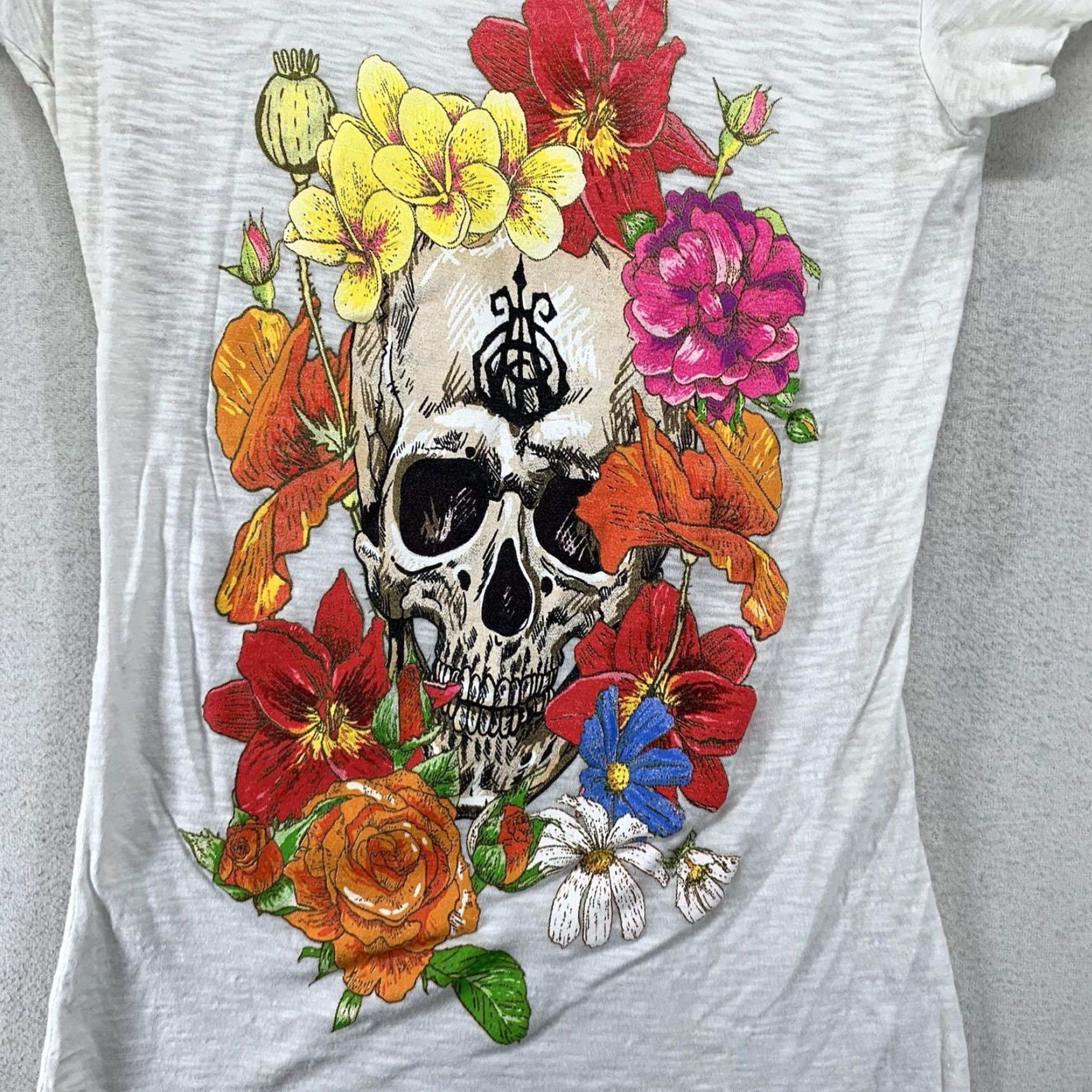 Vintage Women's Y2K Biker Top Medium Cotton Blend Short Sleeve White Bright Flowers Dark Skull Goth Casual Shirt Size M / US 6-8 / IT 42-44 - 2 Thumbnail