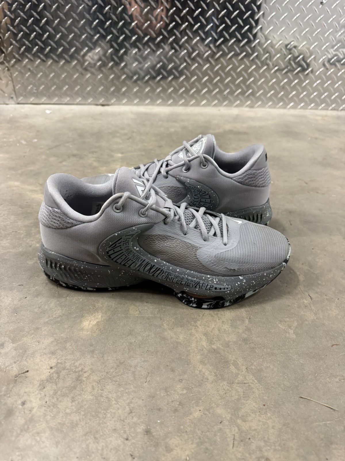 Nike Nike Zoom Freak 4 Etched in Stone Size 10 Size US 10 / EU 43 - 7 Thumbnail