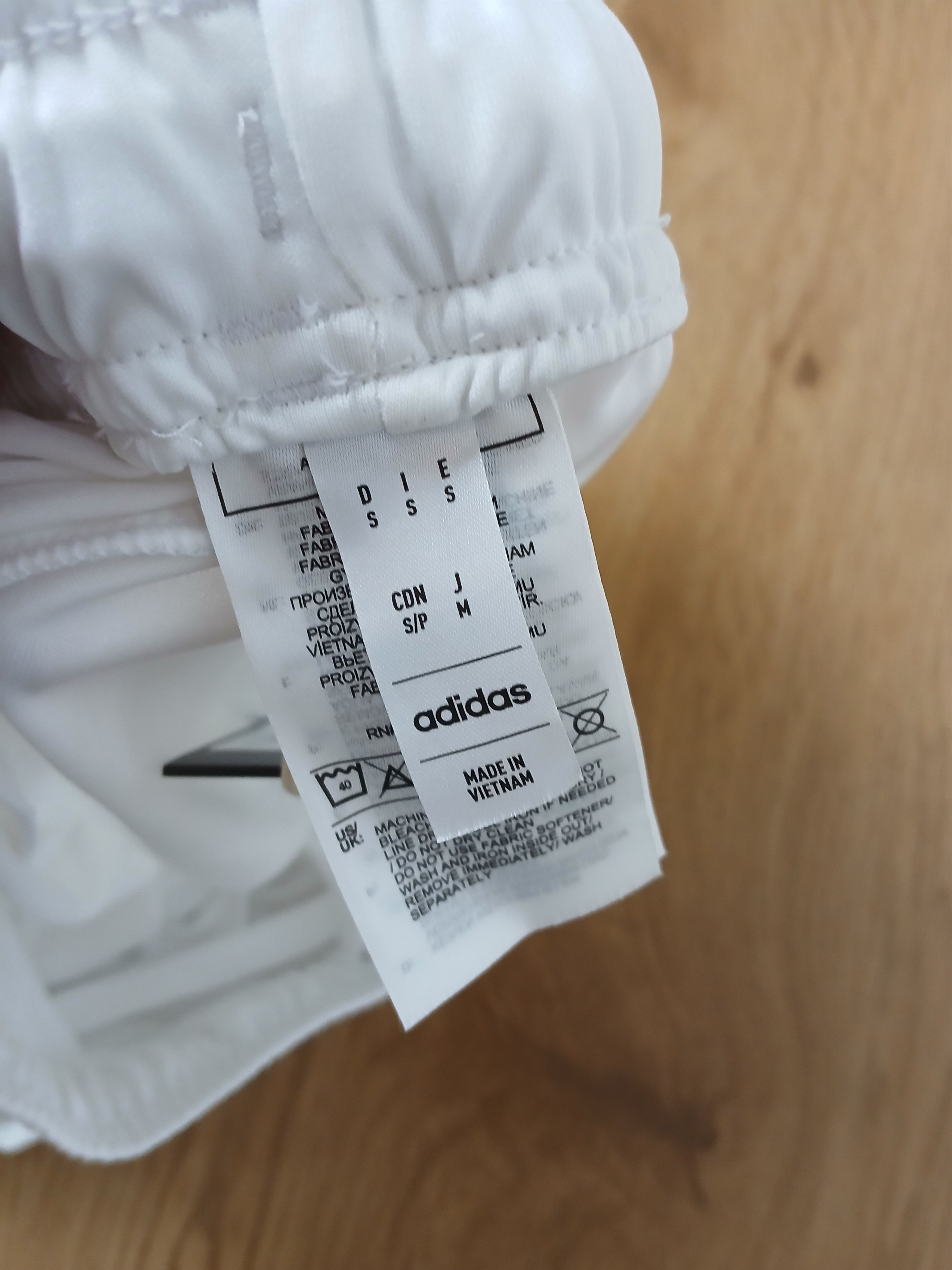 Adidas New Real Madrid Football Shorts size S Size US 28 / EU 44 - 9 Thumbnail