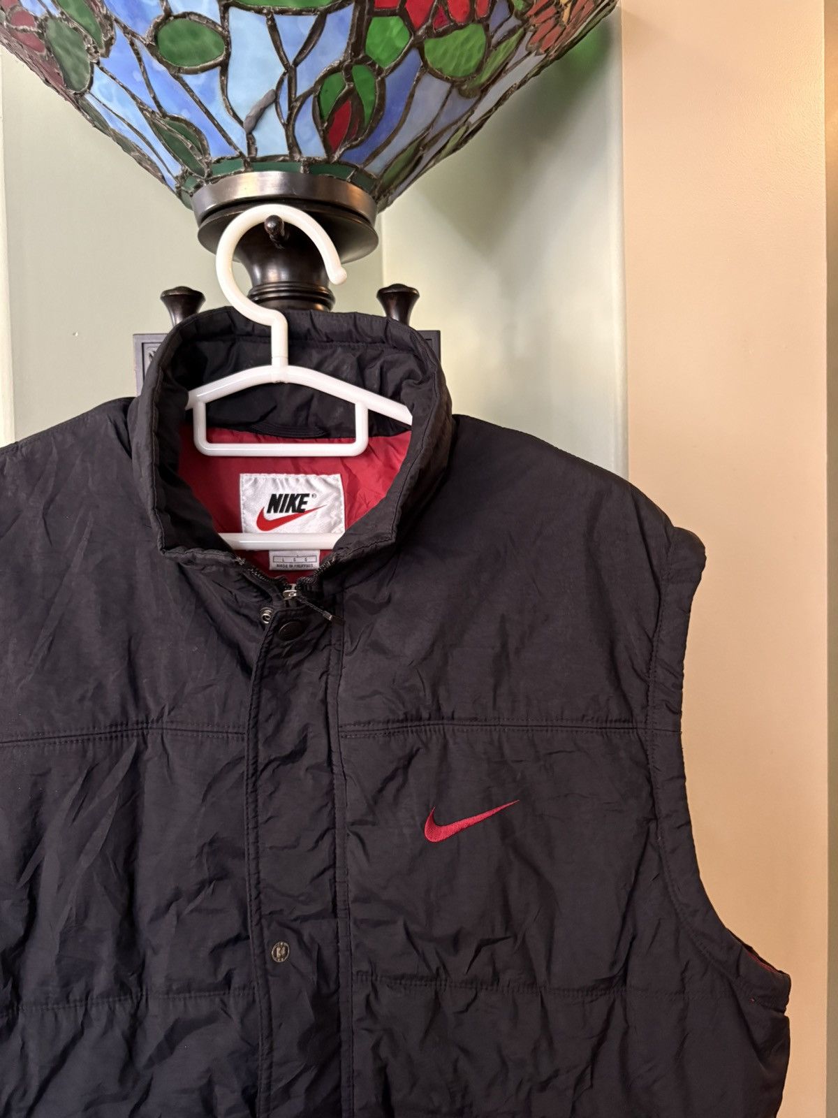 Nike Vintage Nike Nylon Puffer Vest White Tag 90’s Black/Red Size US L / EU 52-54 / 3 - 2 Thumbnail
