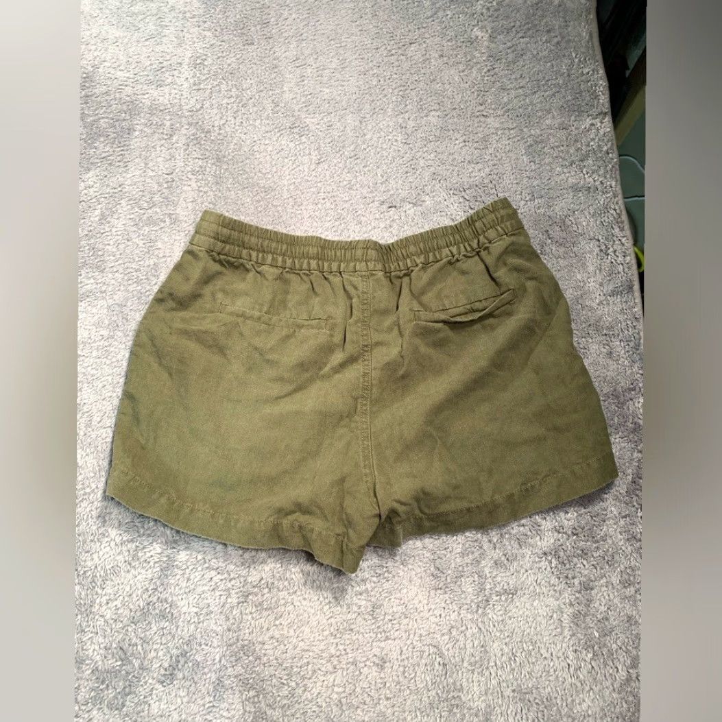 J.Crew J. Crew Cargo Shorts Womens S Olive Green Linen Blend Small Green Women Shorts Size 28" / US 6 / IT 42 - 7 Thumbnail