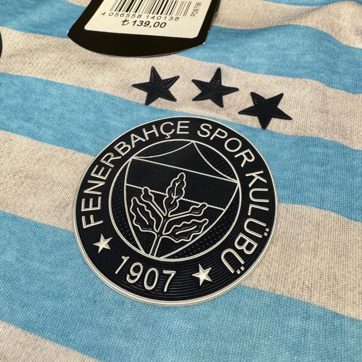 Adidas Fenerbahce 15/16 away shirt #11 V.Persie (bnwt) Size US L / EU 52-54 / 3 - 6 Thumbnail
