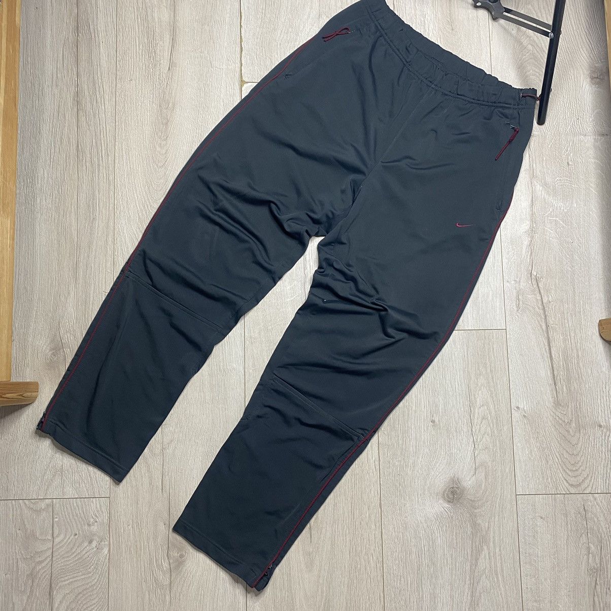 Vintage Vintage Nike Swoosh Track 90’s drill opium pants Size US 32 / EU 48 - 1 Thumbnail
