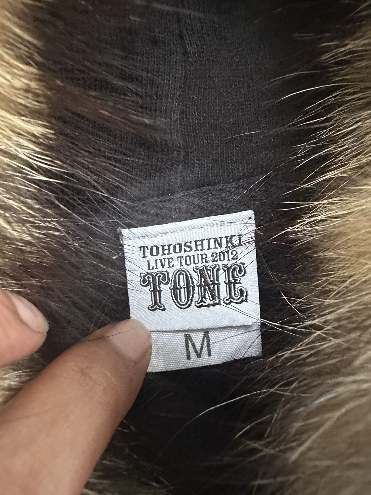 20471120 TOHOSHINKI LIVE TOUR TONE FUR HOODIE JACKET DUP KPOP Size US M / EU 48-50 / 2 - 8 Thumbnail