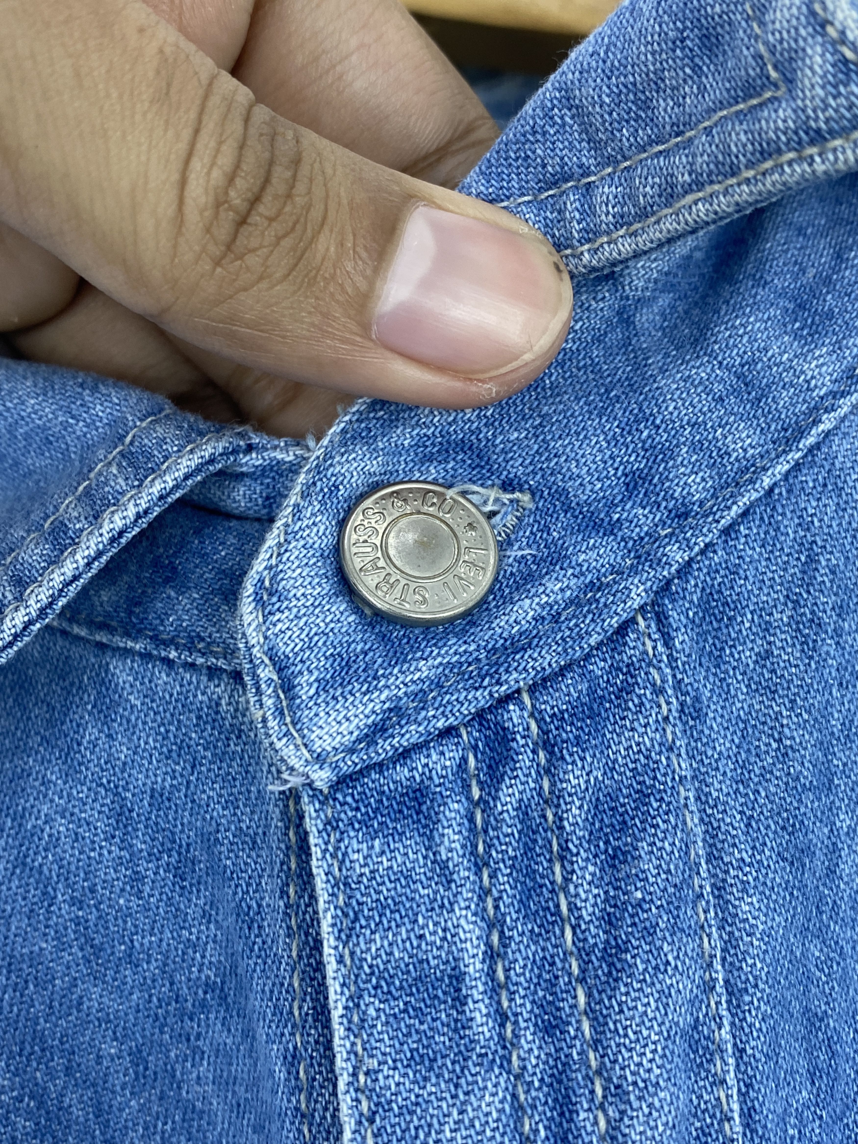 Levi's × Vintage Vintage Levi's Strauss Double Pocket Denim Shirt J1875 Size US M / EU 48-50 / 2 - 10 Thumbnail