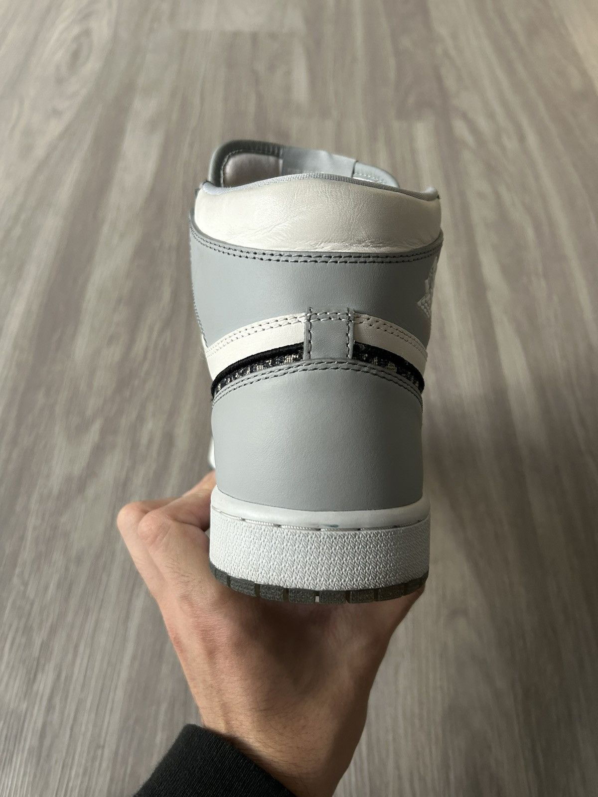 Dior × Jordan Brand Dior x Air Jordan Retro 1 High Size 8.5 Size US 8.5 / EU 41-42 - 10 Thumbnail