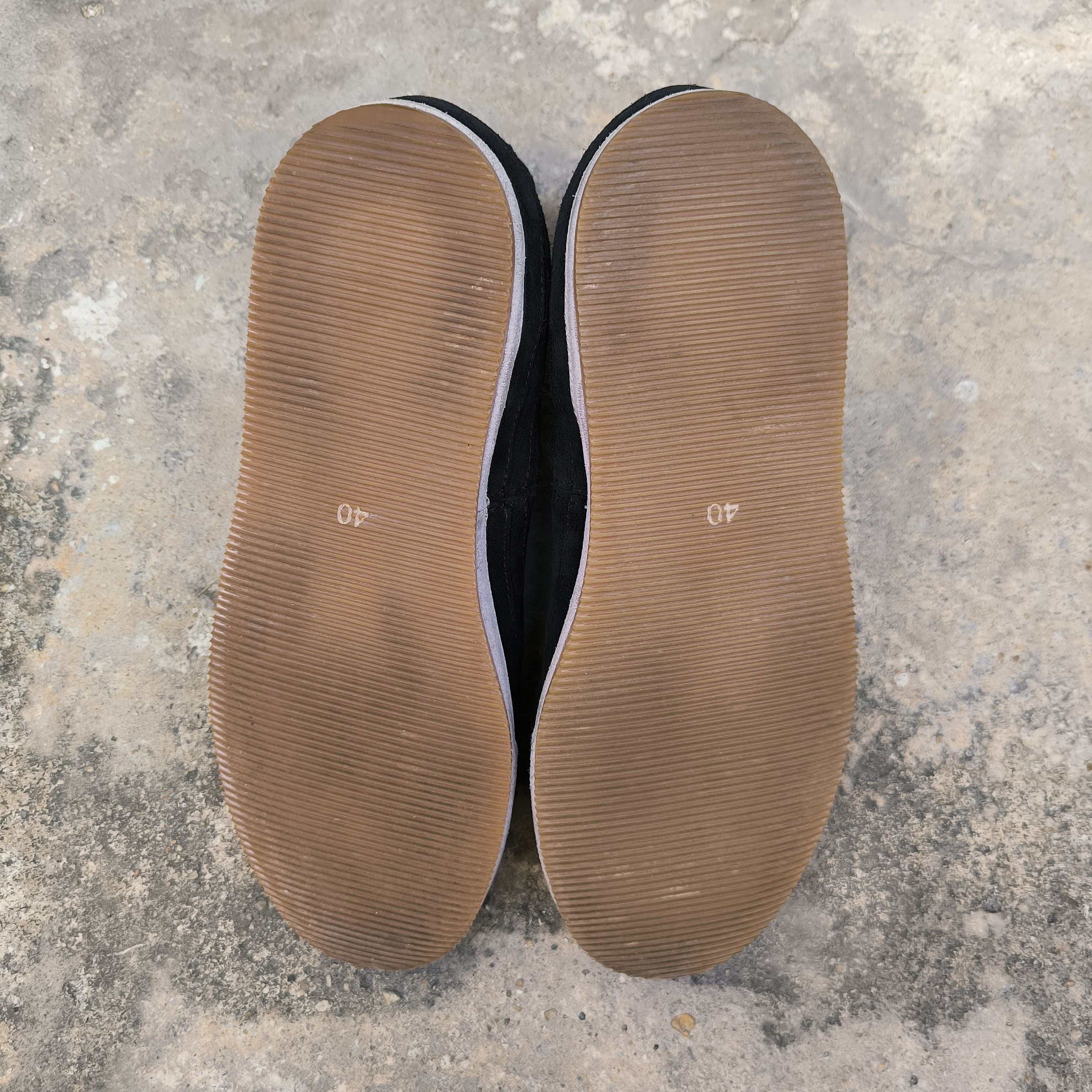 Ann Demeulemeester ANN DEMEULEMEESTER "SCAMOSCIATO GLICINE + NERO" Size US 7 / EU 40 - 11 Thumbnail